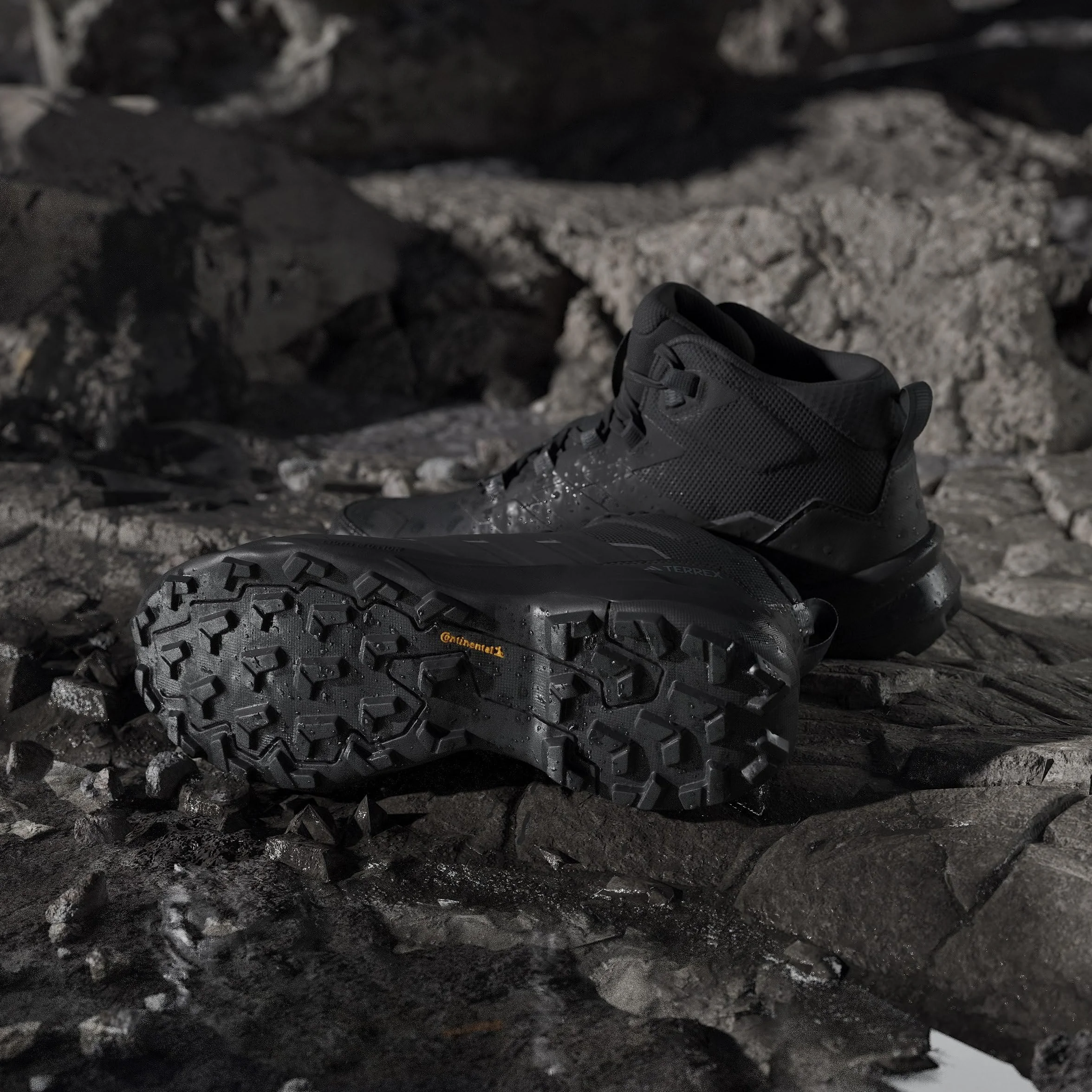 adidas Mężczyźni Terrex Skychaser Ax5 Mid Gore-tex Hiking ShoesBUTY
