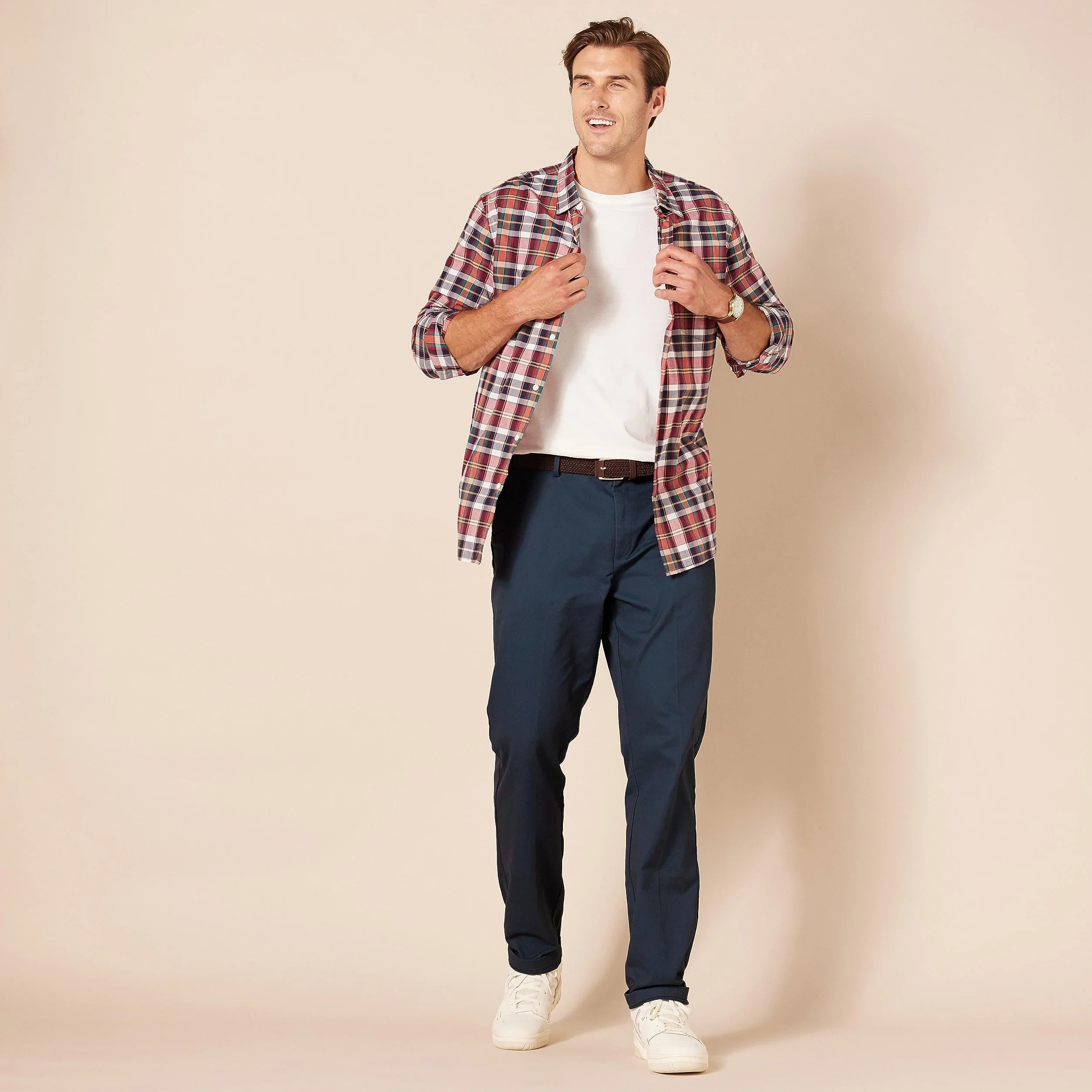 Amazon Essentials Mężczyźni Slim-Fit odporne na zagniecenia spodnie chinosy z płaskim przodem