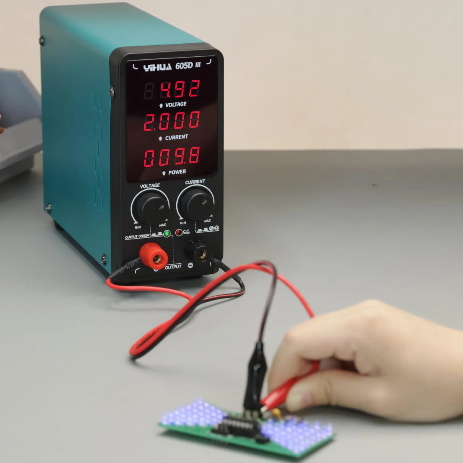 YIHUA 605D-III DC Laboratorium zasilacz regulowany 60 V 5 A CC/CV
