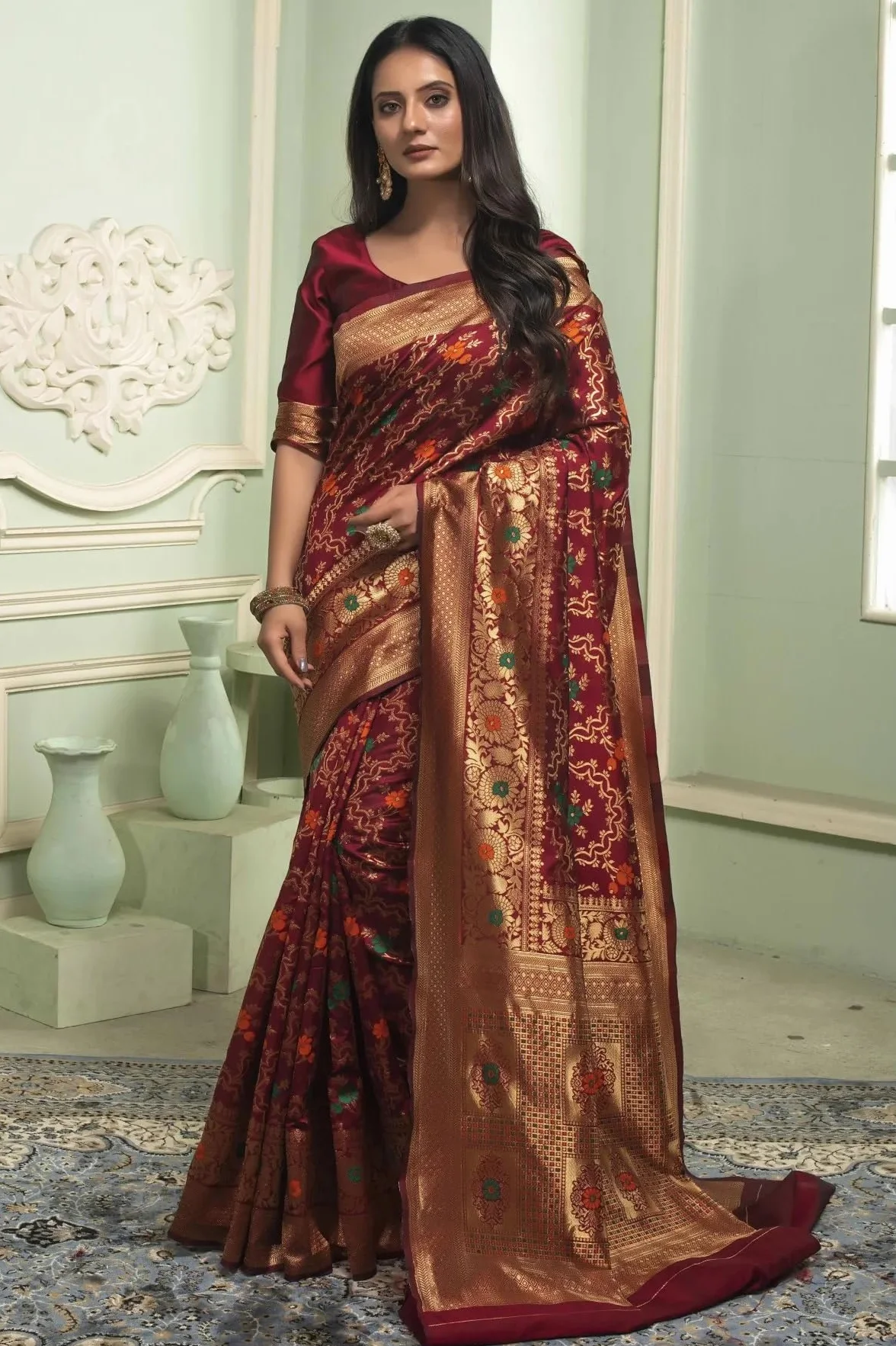 Avantika Fashion Damskie Sari Banarasi Półjedwabne z Bluzką