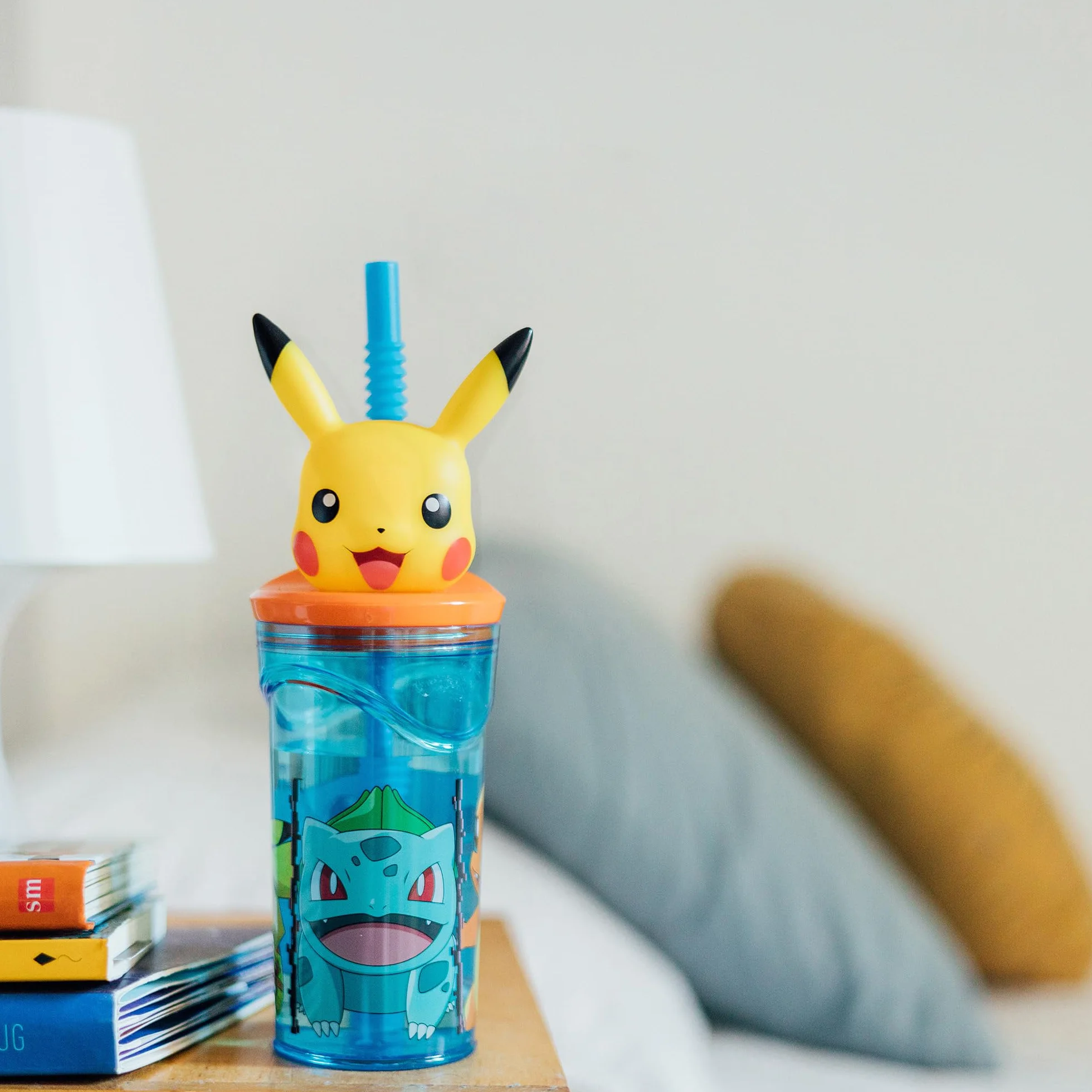 BEZ BPA SZTUCZNEGO UŻYCIA DLA DZIECI Z PLASTIKU BEZ BPA 430 ML Z FIGURYĄ 3D NA Pokrywce | POKEMON DISTORSION