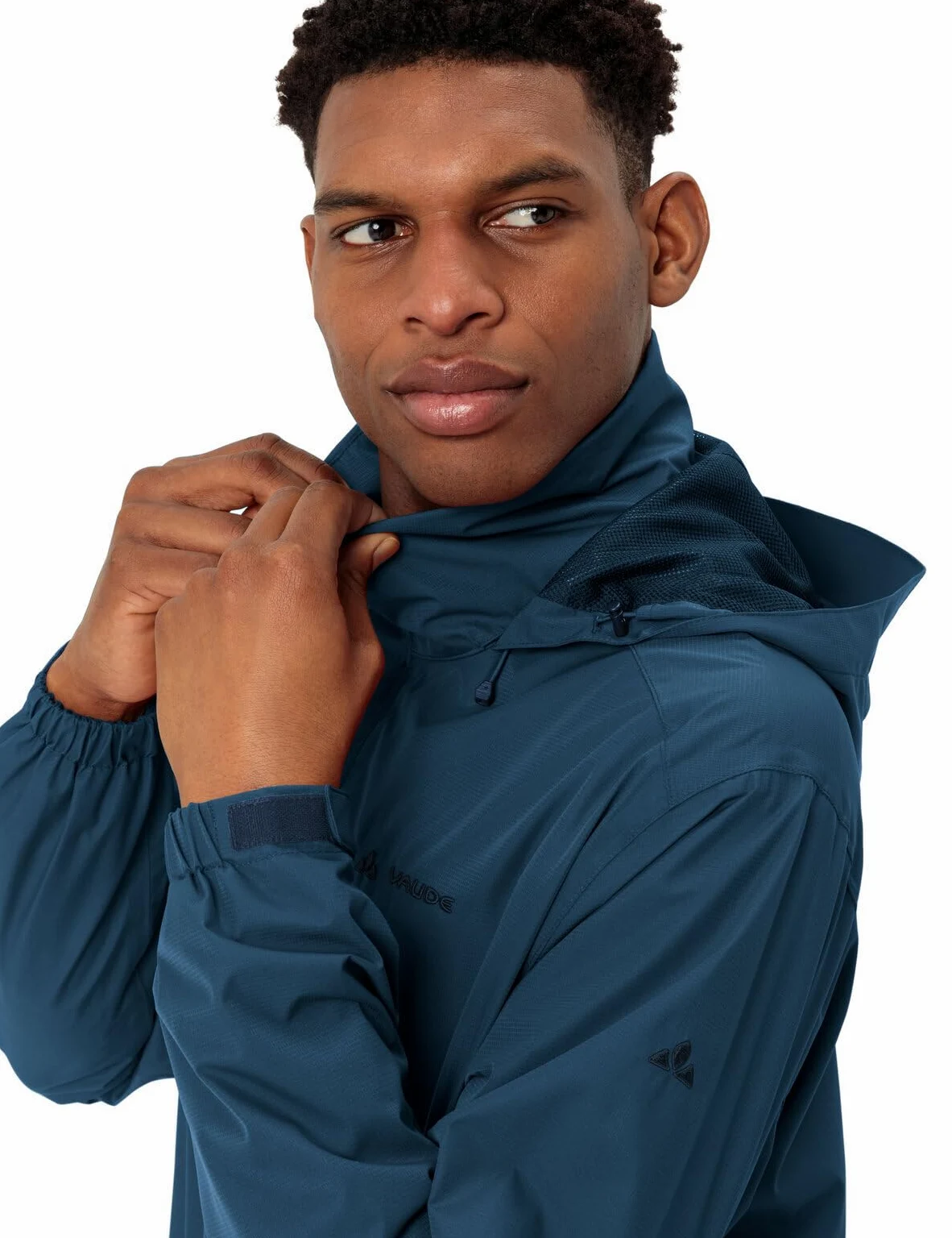 VAUDE Męska kurtka przeciwdeszczowa Escape Light, wodoszczelna kurtka outdoorowa, oddychająca kurtka wiatrówka z kapturem, chroniąca klimat kurtka turystyczna