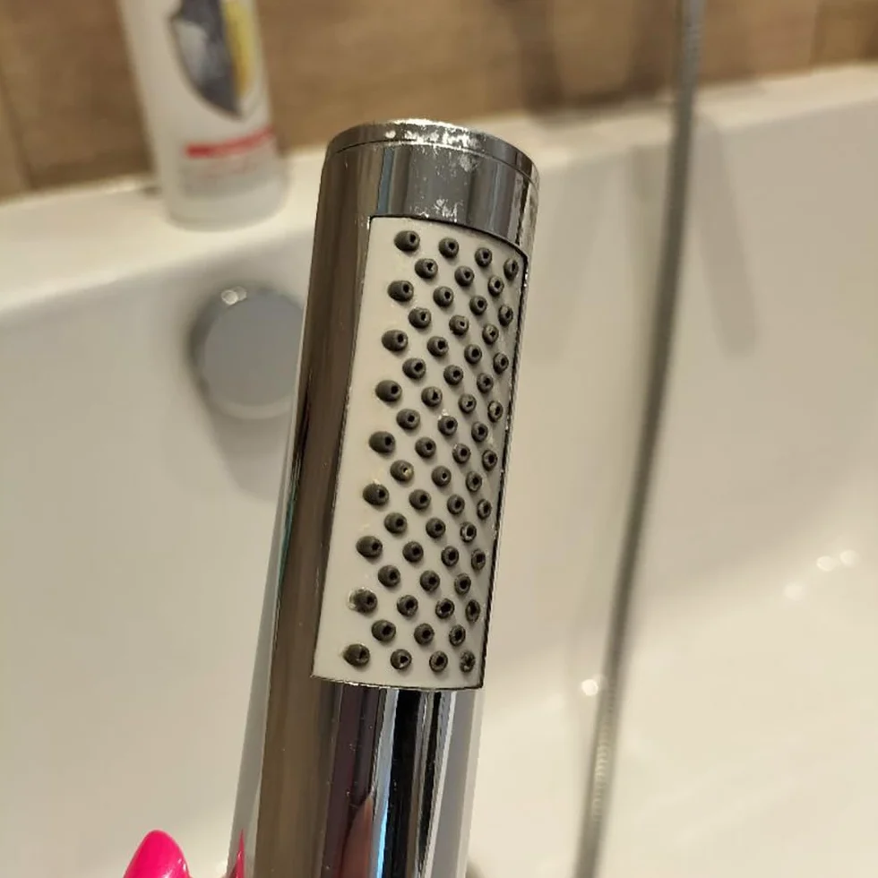 Supermocny i skuteczny środek czyszczący do kabin prysznicowych | NANOBAUER Shower Cleaner | Środek czyszczący do kabin prysznicowych do usuwania kamienia | Pojemność 750ml