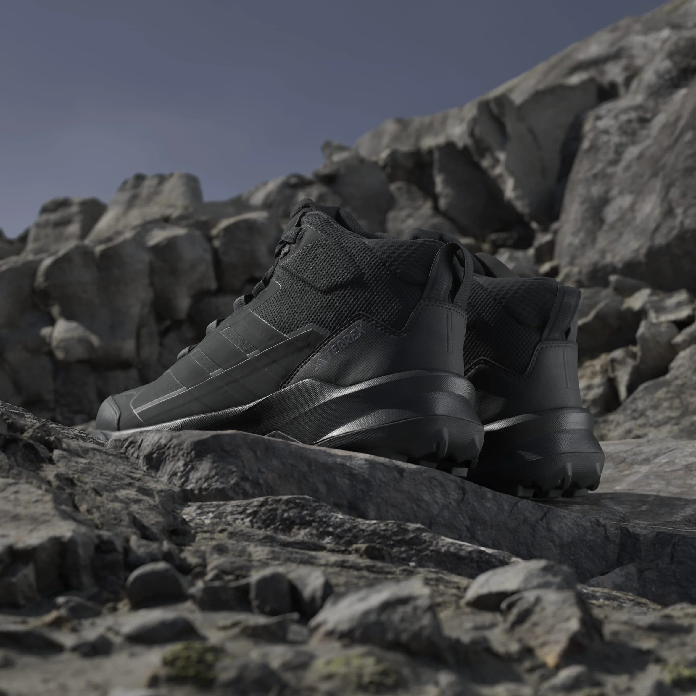 adidas Mężczyźni Terrex Skychaser Ax5 Mid Gore-tex Hiking ShoesBUTY