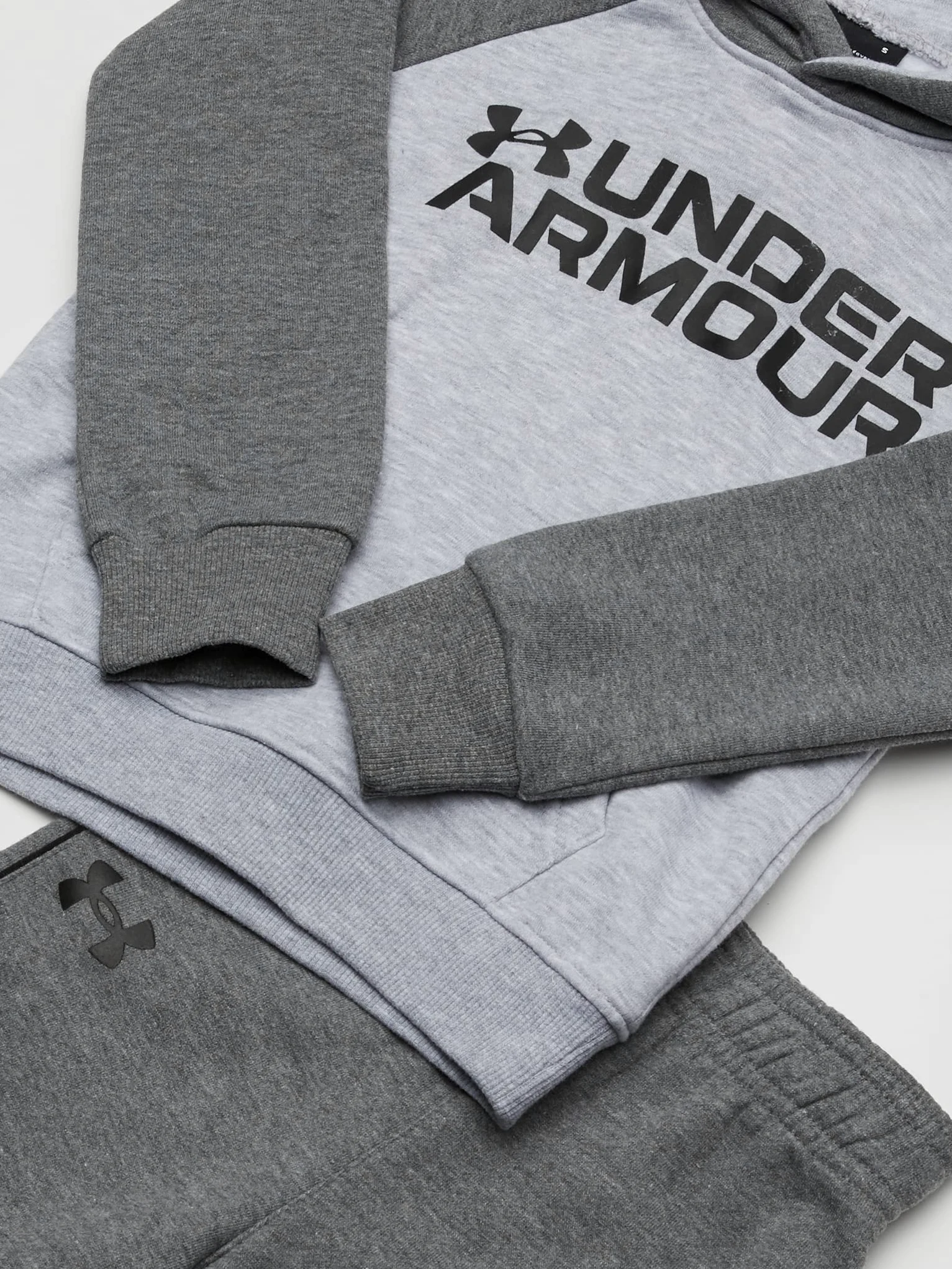 Under Armour Chłopięca bluza z kapturem i joggerami z długim rękawem i logo, Szary, 6