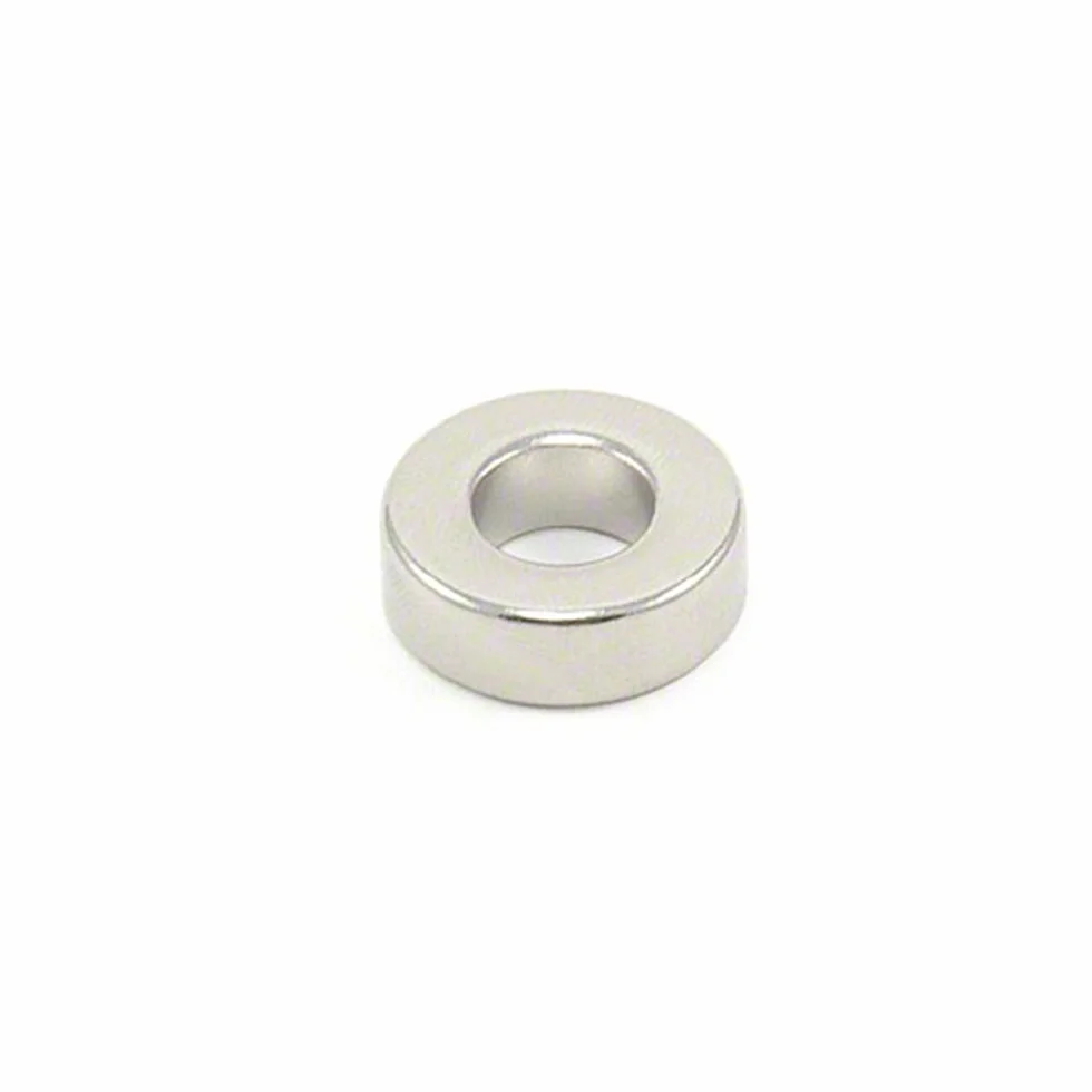 Magnet Expert® 19,1 mm (3/4") średnica x 6,4 mm (1/4") grubość N42 magnes neodymowy z otworem 9,5 mm (3/8") - 8,1 kg ciągnięcie (1 sztuka)