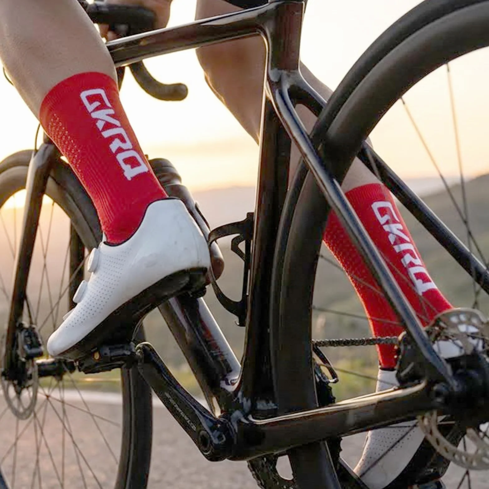 Skarpety Rowerowe Anty-Pęcherzowe Oddychające Szybkoschnące Nylon Crew Rozmiar 39-44 Zestaw 4 Par