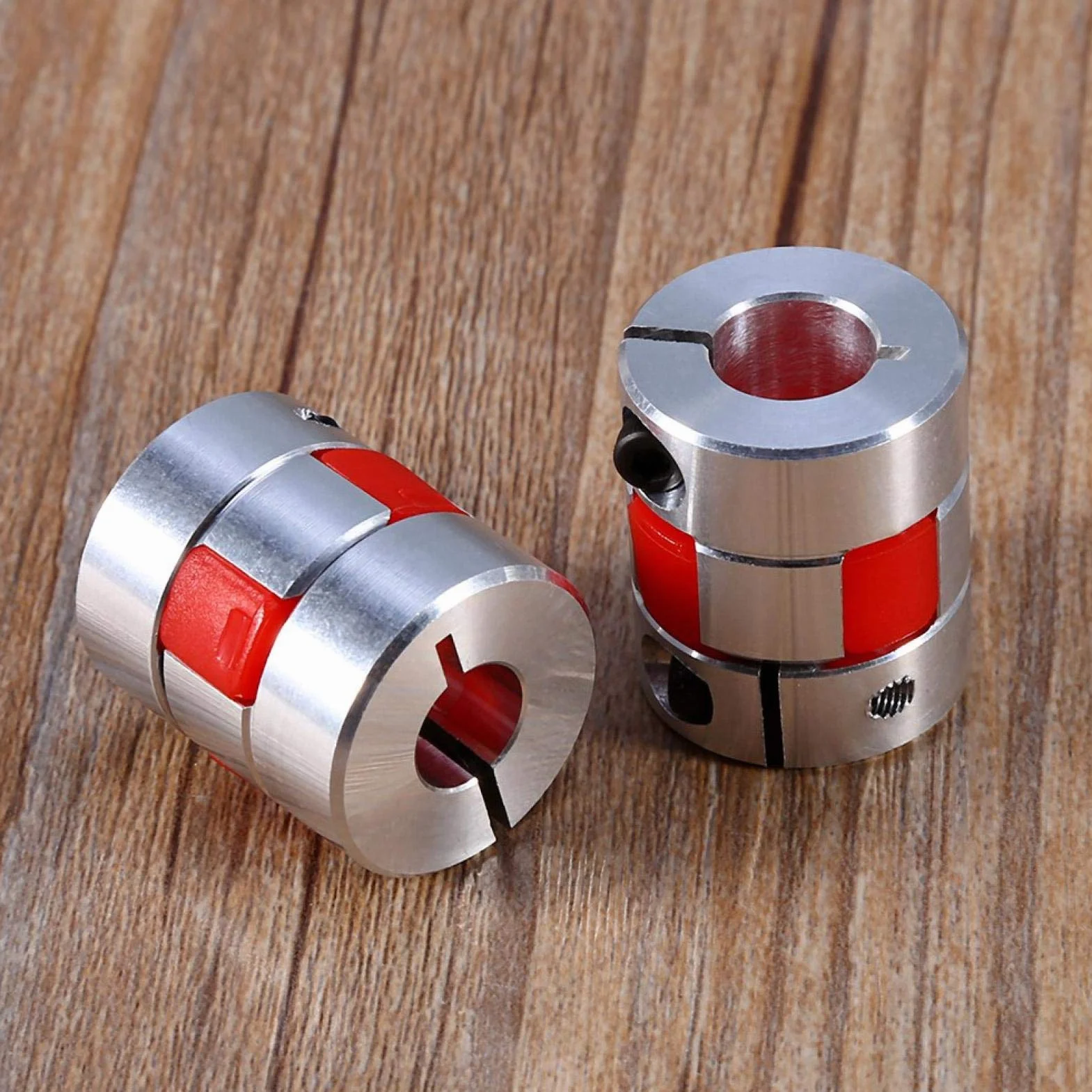 Wał sprzęgła, elastyczny zacisk w kształcie śliwki elastyczny sprzęgło 6,35 × 10 mm, aluminiowe złącze wału łączącego do silnika krokowego