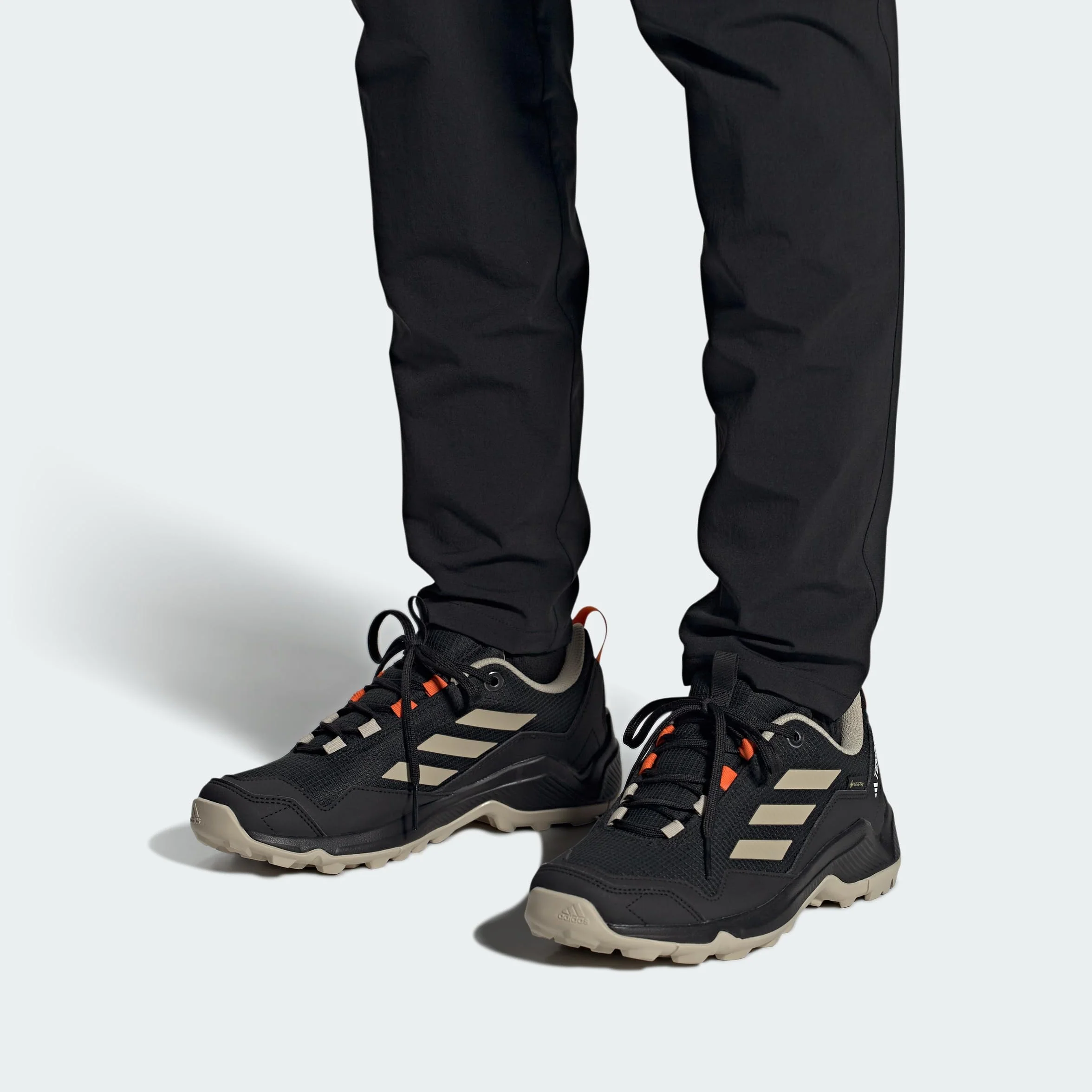 adidas Kobiety Terrex Eastrail GORE-TEX Hiking Shoes, core black/wonder beige/semi impact orange, 39 1/3 EU