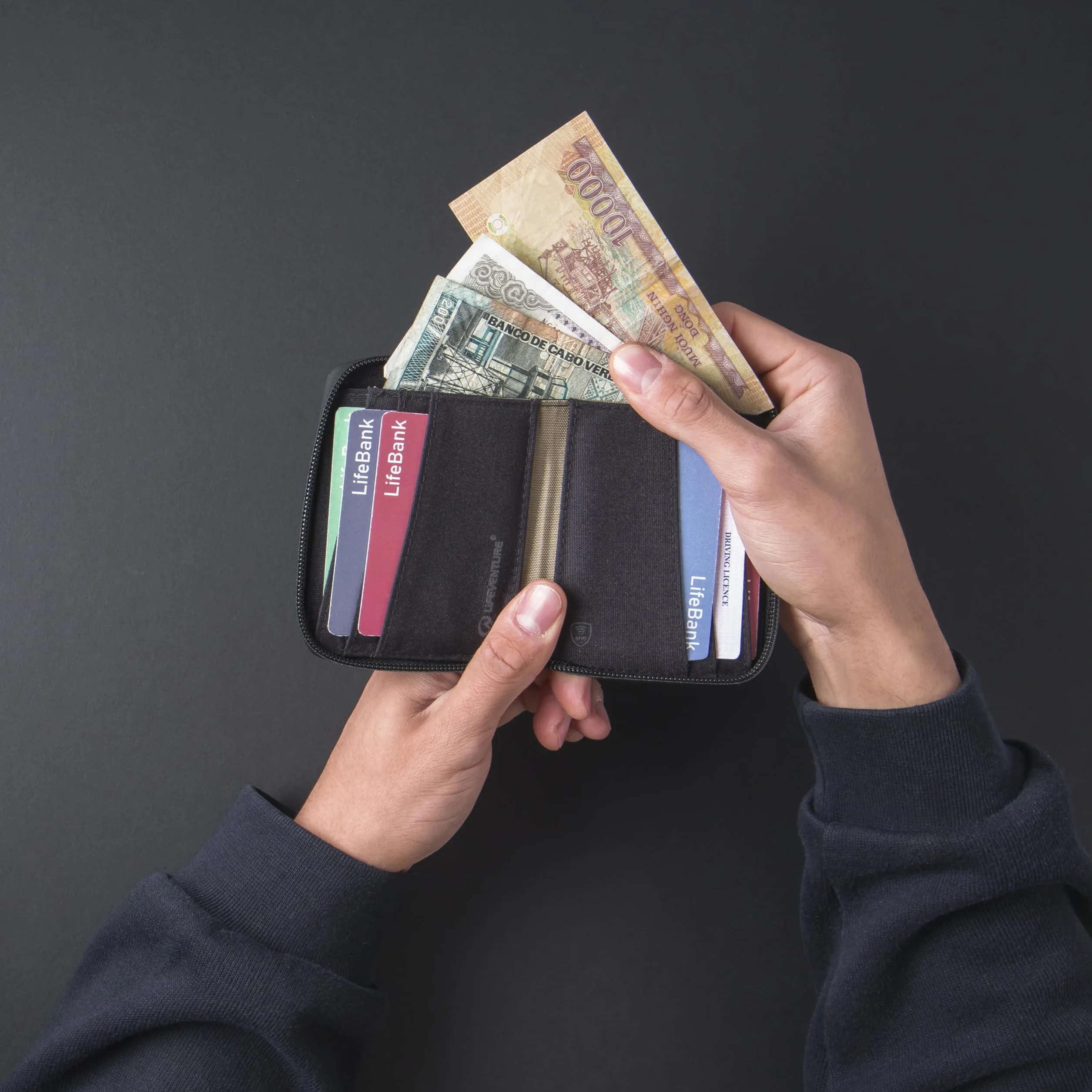 Lifeventure Portfel z zamkiem błyskawicznym Lifeventure X-Pac, portfel z ochroną RFiD i zamkiem błyskawicznym
