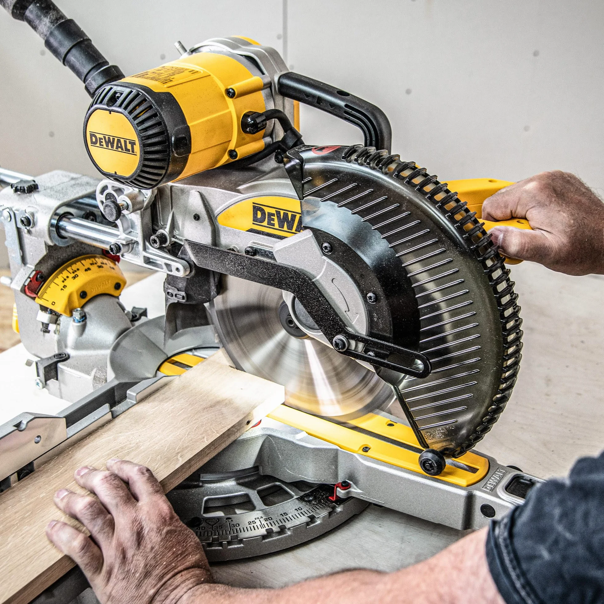 Trend Wood brzeszczot do piły ukośnej, średnica 254 mm, otwór 30 mm, 60 zębów, szczelina cięcia 3 mm, hak -5°, TCT, cienka powierzchnia, CSB/CC25460
