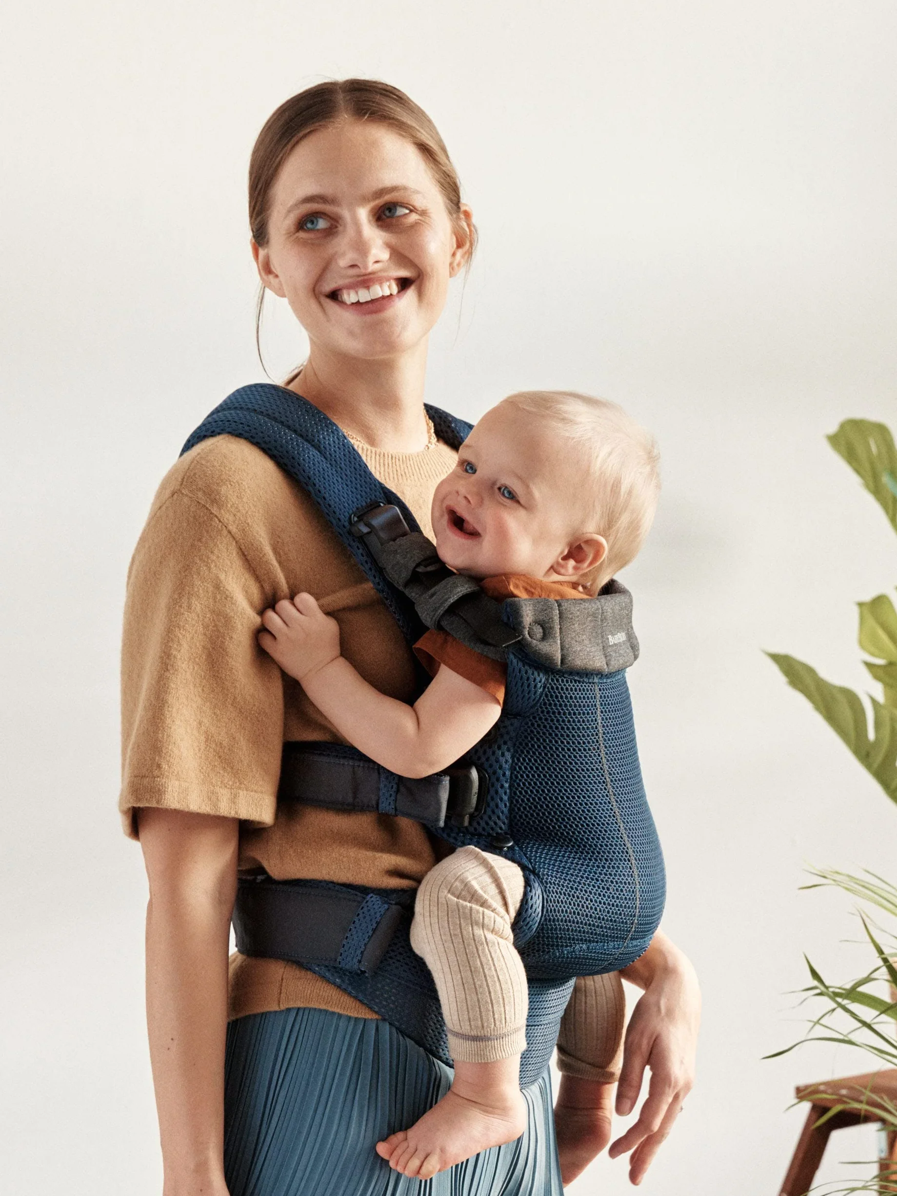BabyBjörn Nosidełko Harmony, Mesh 3D, Granatowe