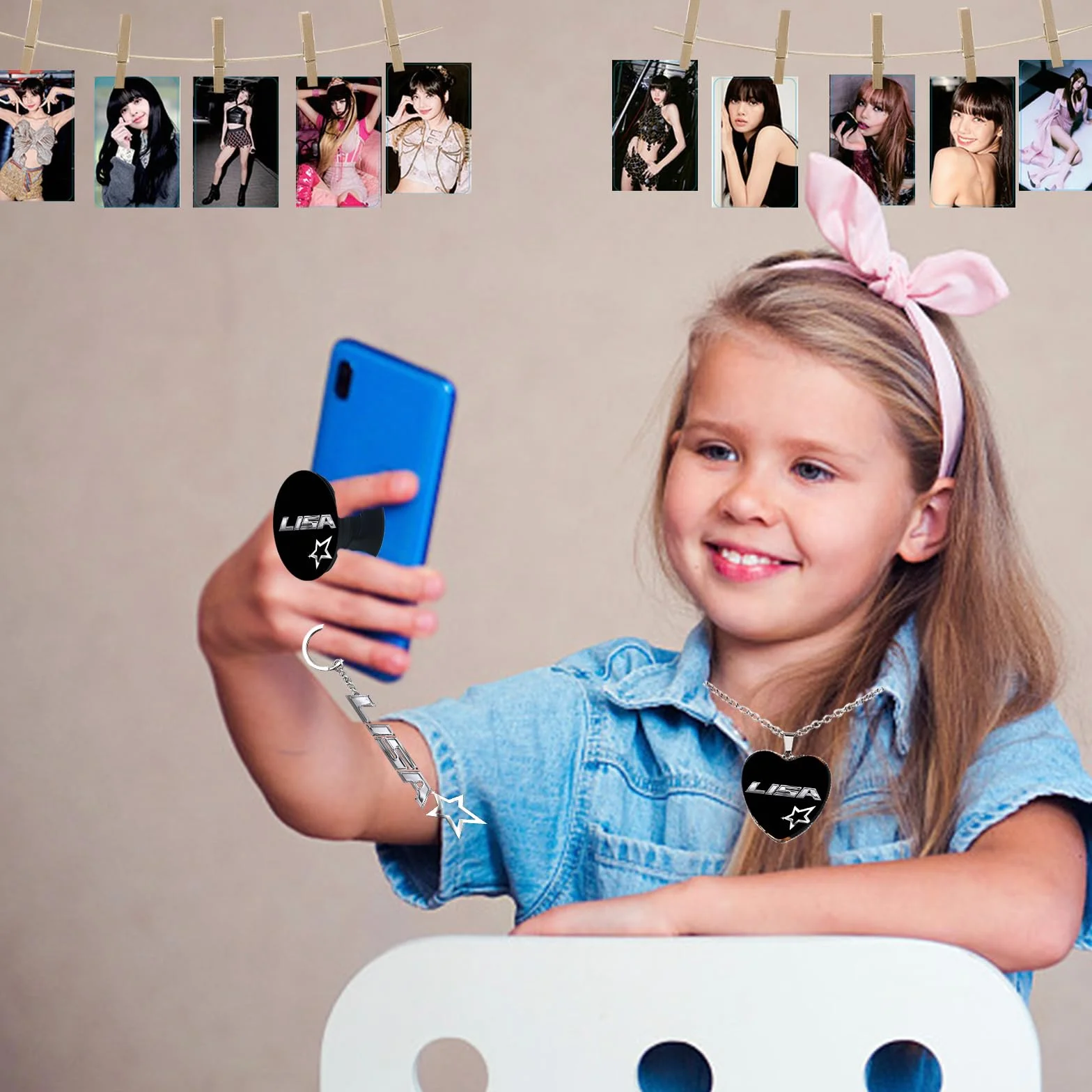 Akcesoria Blackpink Lisa, zestaw upominkowy Lalisa, zestaw upominkowy dla fanów Blackpink, osobisty towar Lisa Rockstar, pudełko upominkowe, papier fotograficzny, torba ze smyczą, naklejki na klucze