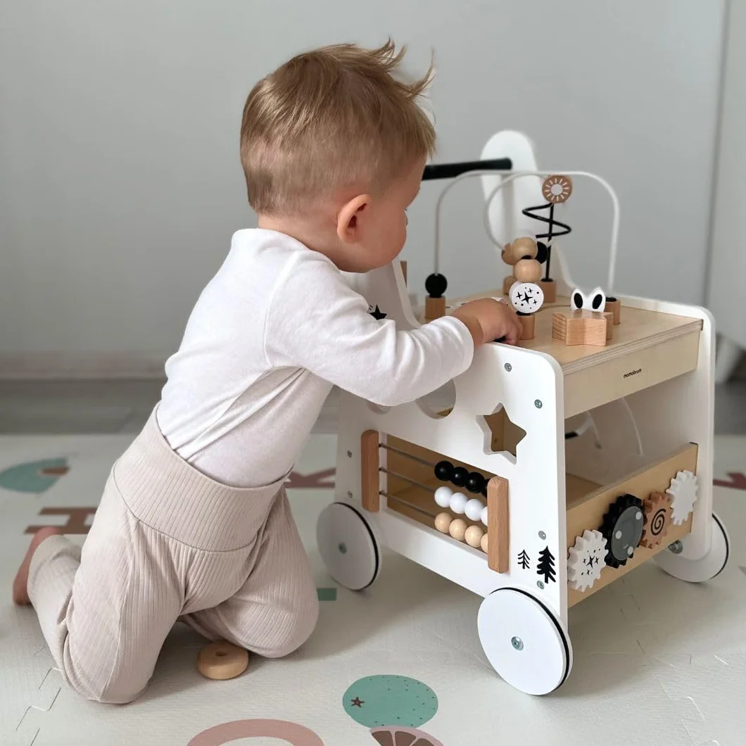 Mamabrum Drewniany Pchacz dla Dzieci 6w1, Chodzik Dziecięcy z Funkcją Stolika Edukacyjnego, Zabawki do Wczesnej Edukacji, Pętla Motoryczna, Liczydło, Sorter, Klocki, Antypoślizgowe Koła biały