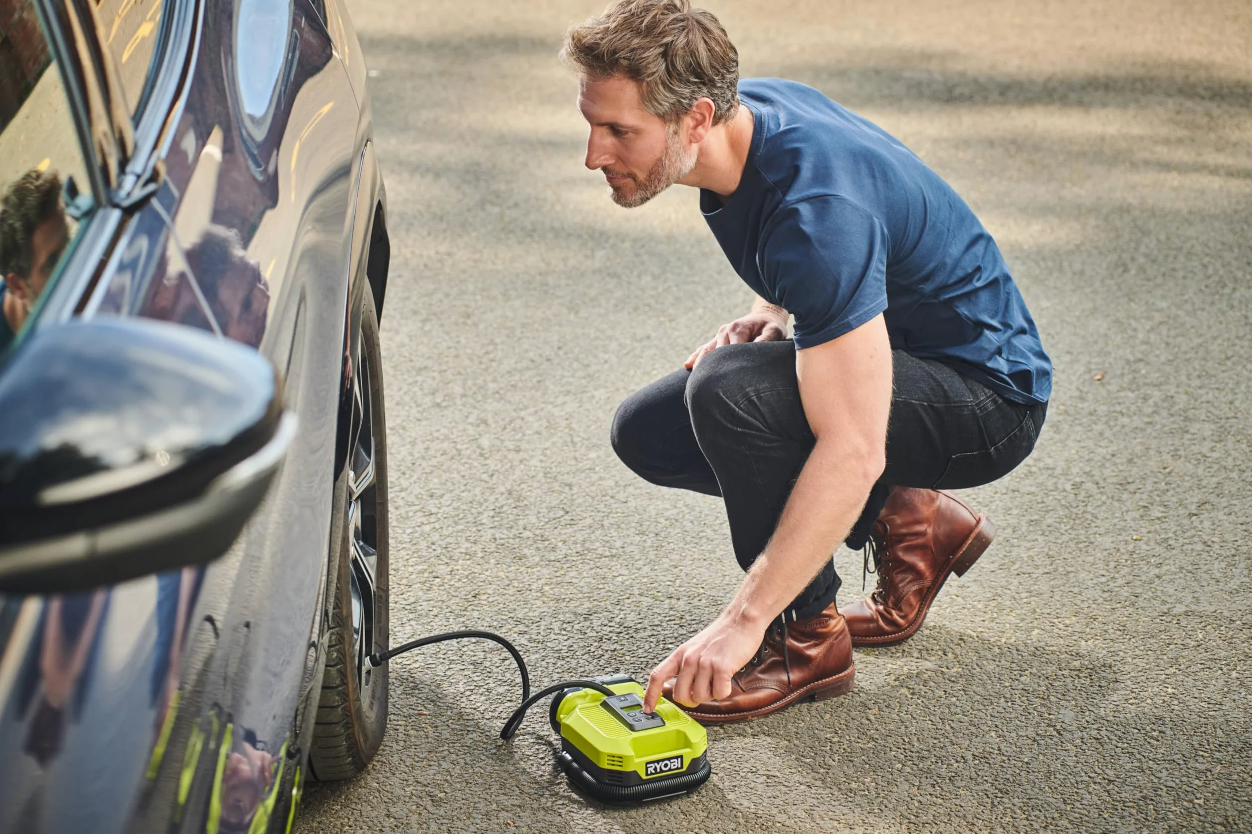 Ryobi - Bezprzewodowa sprężarka i pompka 18 V ONE+ - do 11 barów/do 500 l/min - Dostarczany z 3 końcówkami pompowania (bez baterii) - RMI18