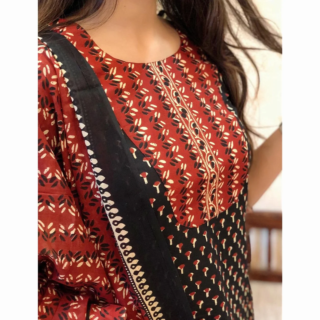KLOSIA Damski zestaw kurta i spodnie z nadrukiem Dupatta