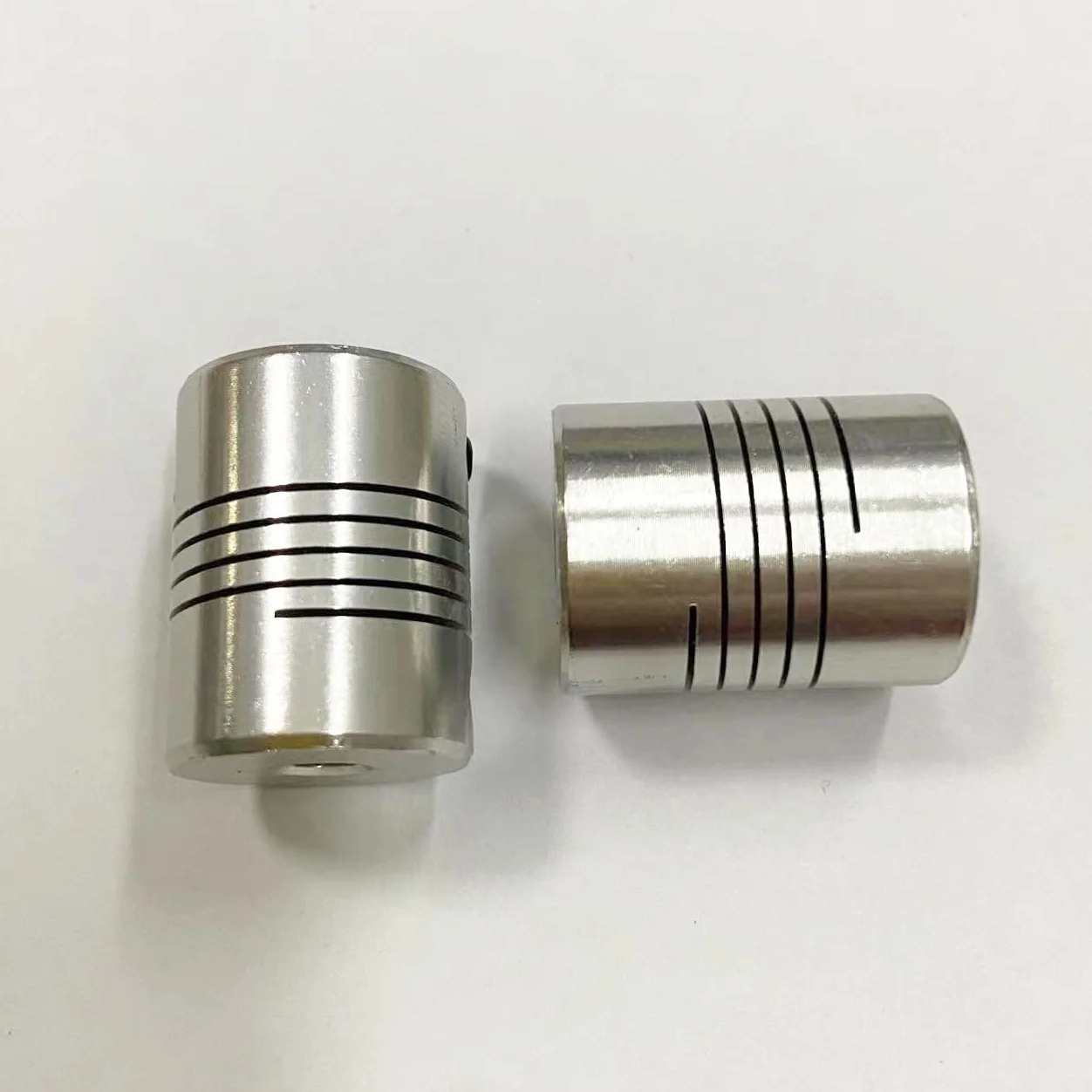 5 szt. 5 mm x 8 mm aluminiowe elastyczne sprzęgło wału OD 19 mm x dł. 25 mm złącze sprzęgła silnika krokowego CNC
