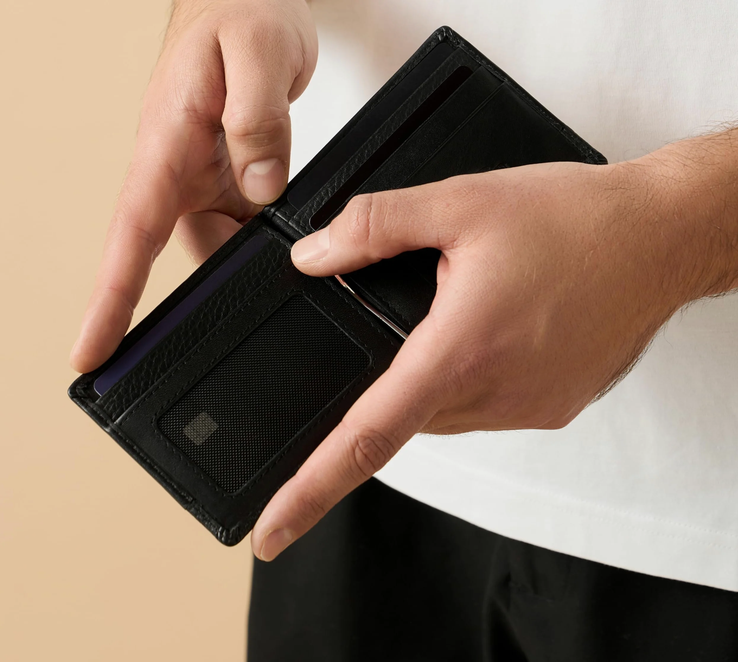 Zippo Portfel, ze Skóry, Portmonetka dla Kobiet i Mężczyzn, Portfel z Ochroną Rfid i z Klipsem na Pieniądze, Optymalny na Karty i Banknoty, Czarny
