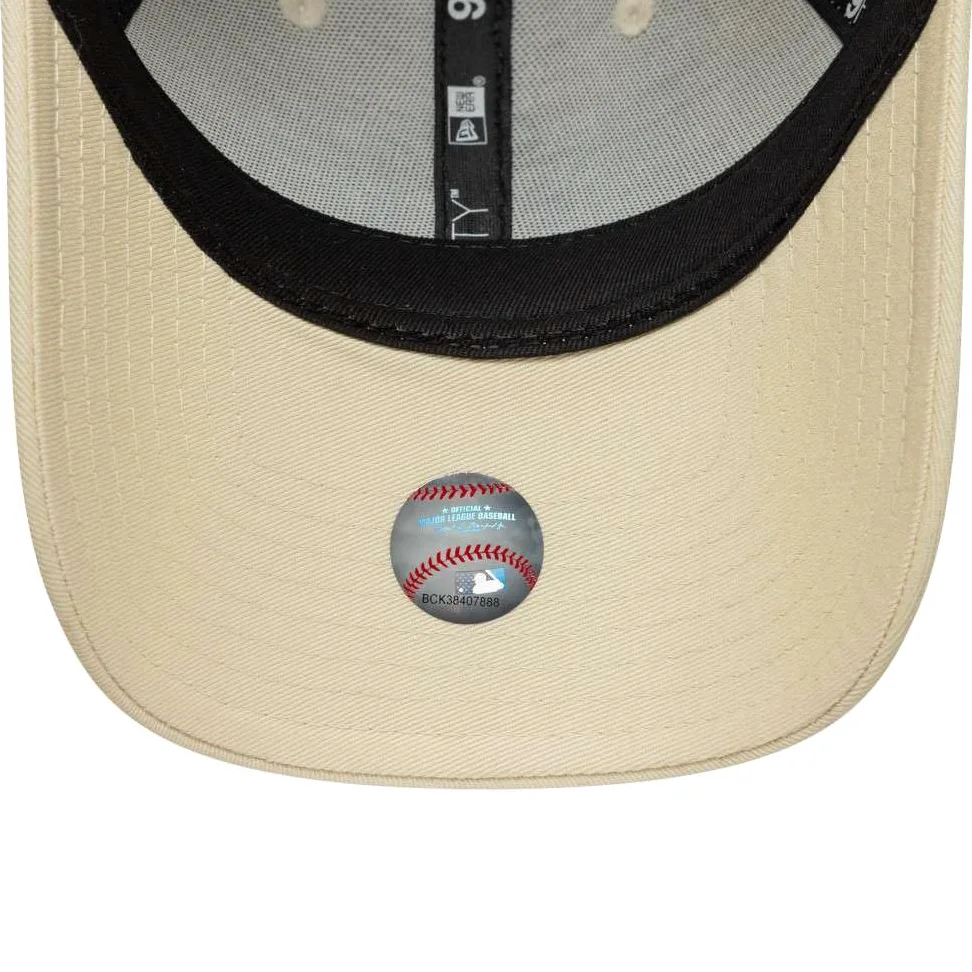 New Era Czapka z daszkiem 9Forty z metalicznym logo MLB New York Yankees Jasnobeżowa