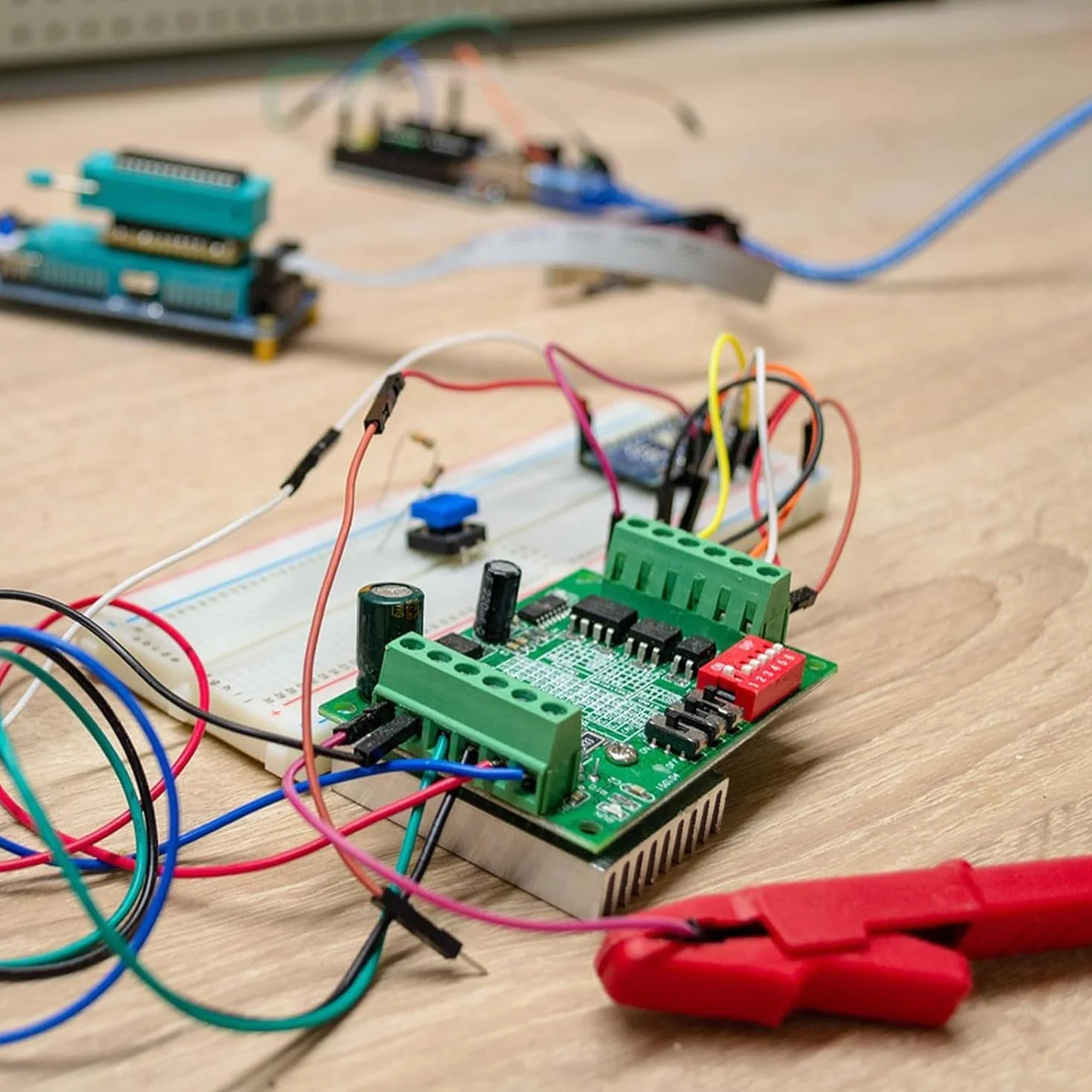 HUAZIZ 150 sztuk zielonych 2/3/4 pinów PCB Mount Screw, 5 mm Terminal Block zacisk śrubowy złącze wtykowe + 1 szt. żółty śrubokręt do Arduino