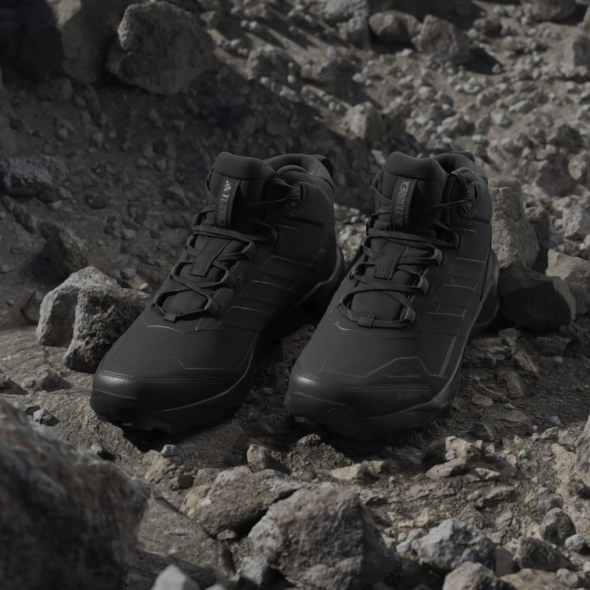adidas Mężczyźni Terrex Skychaser Ax5 Mid Gore-tex Hiking ShoesBUTY