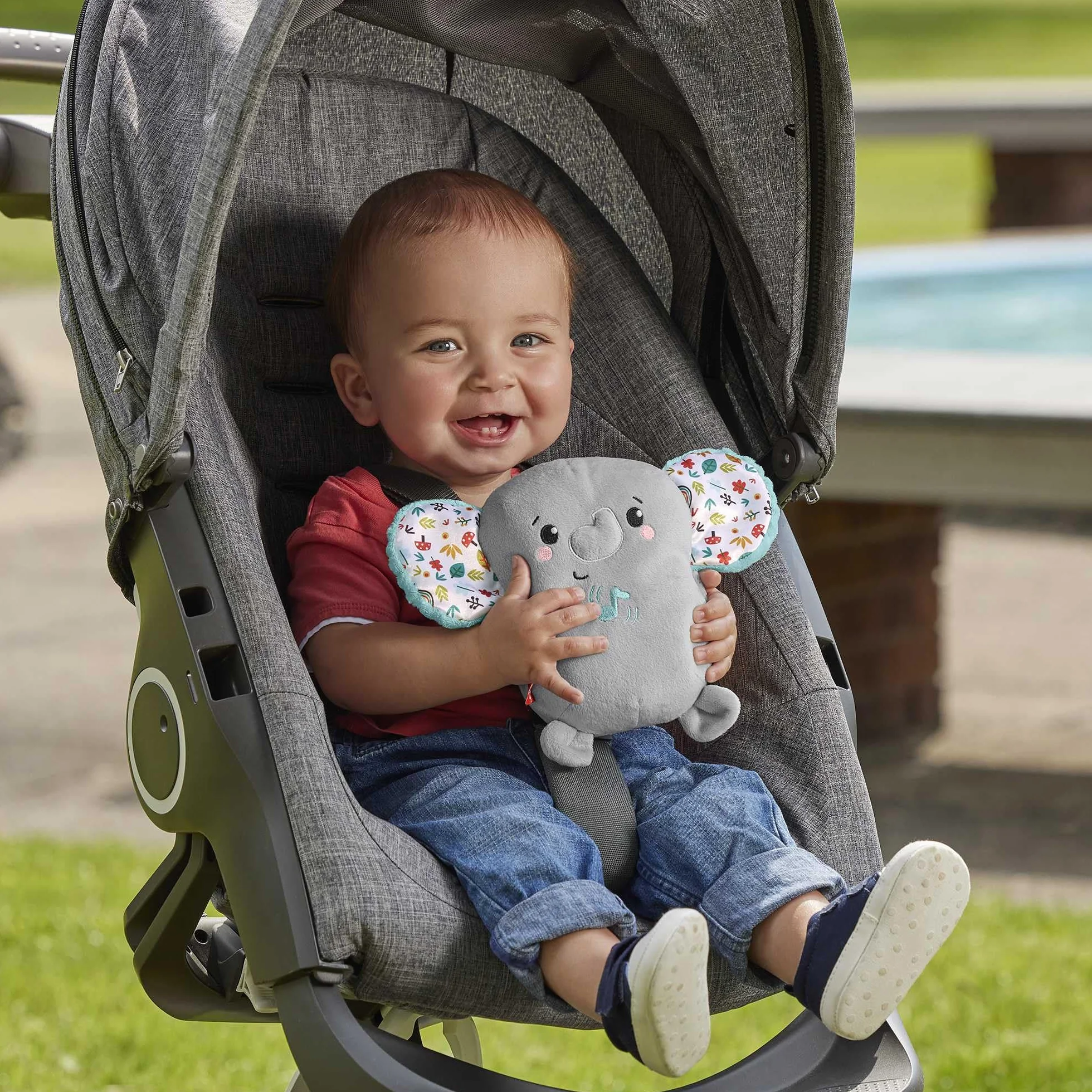 Fisher-Price Słonik Uspokajacz Muzyka i wibracje, przenośny uspokajacz z muzyką i wibracjami dla noworodków i niemowląt, HML65