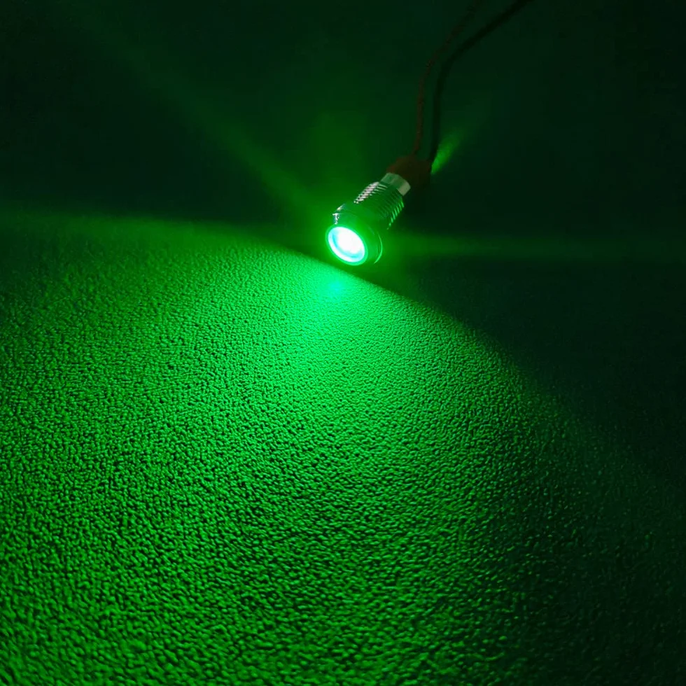 GUUZI 8mm Lampka Kontrolna LED 12-24V Wodoodporna Lampka Sygnalizacyjna Panel Metalowy Wskaźnik LED Lampka Sygnalizacyjna Mocowanie Panelu Głowica Płaska z Przewodami Srebrny Skorupa(Zielony, 6 szt)