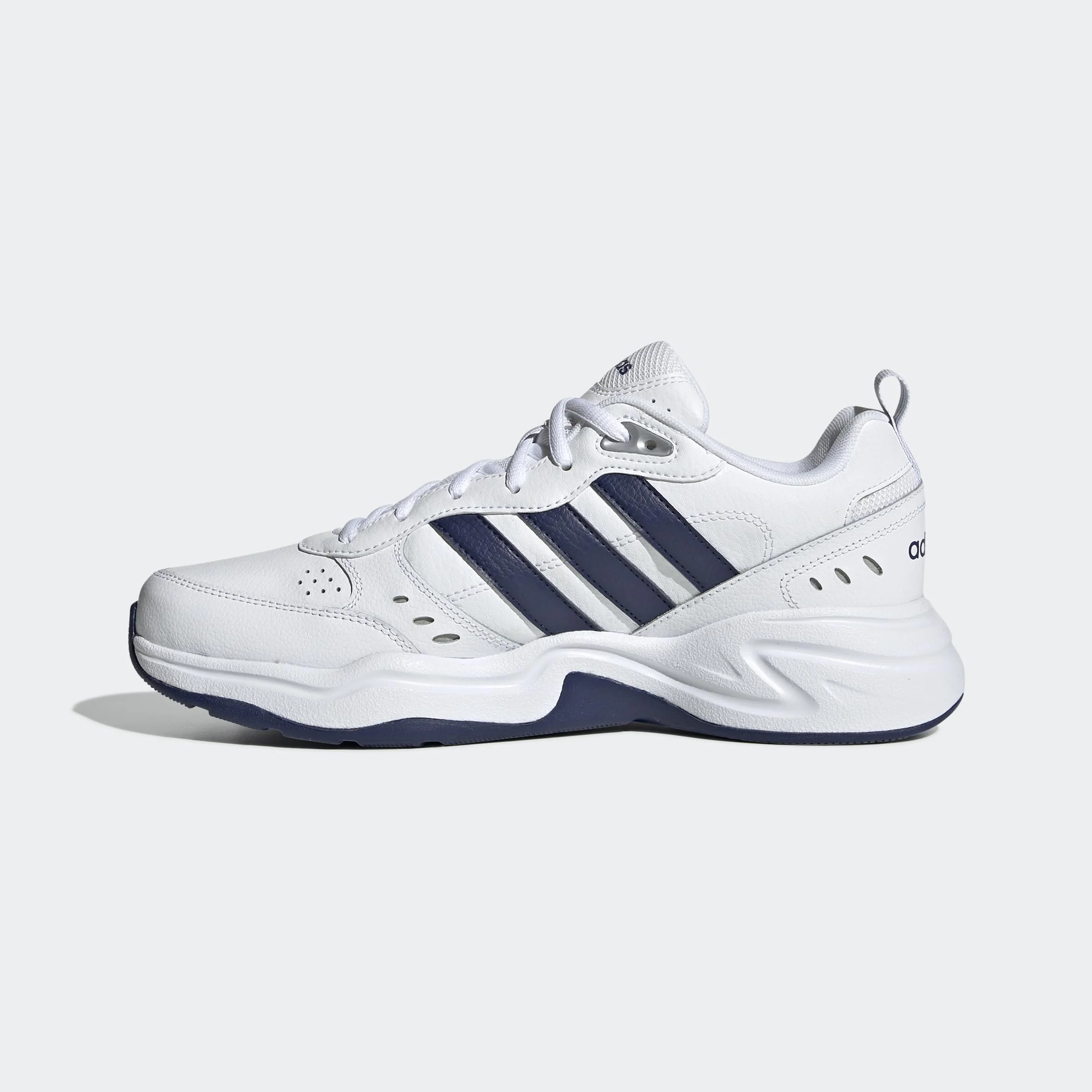 adidas Strutter Buty sportowe Mężczyźni