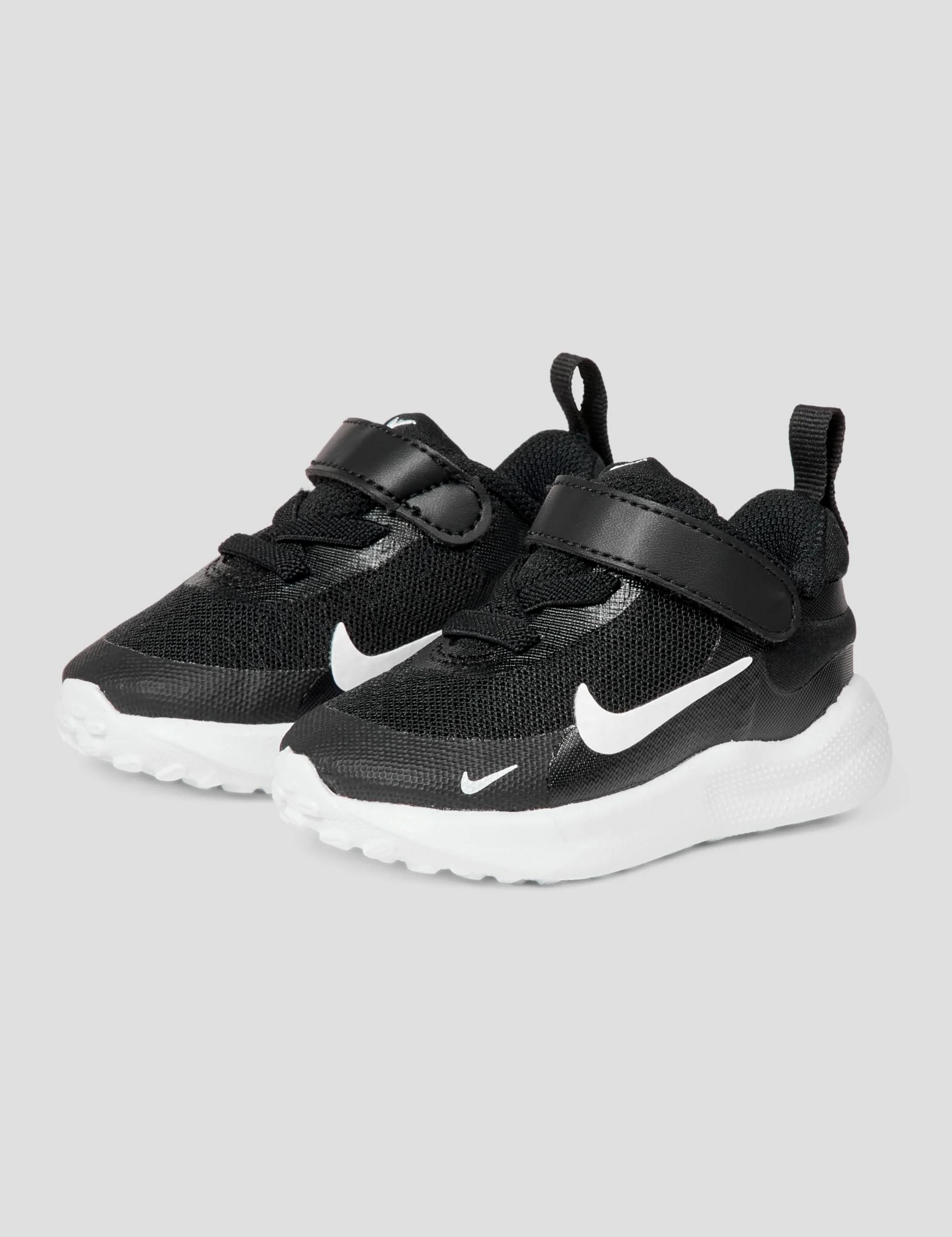 NIKE Uniseks - dzieci Rewolucja 7 (Tdv) Niski