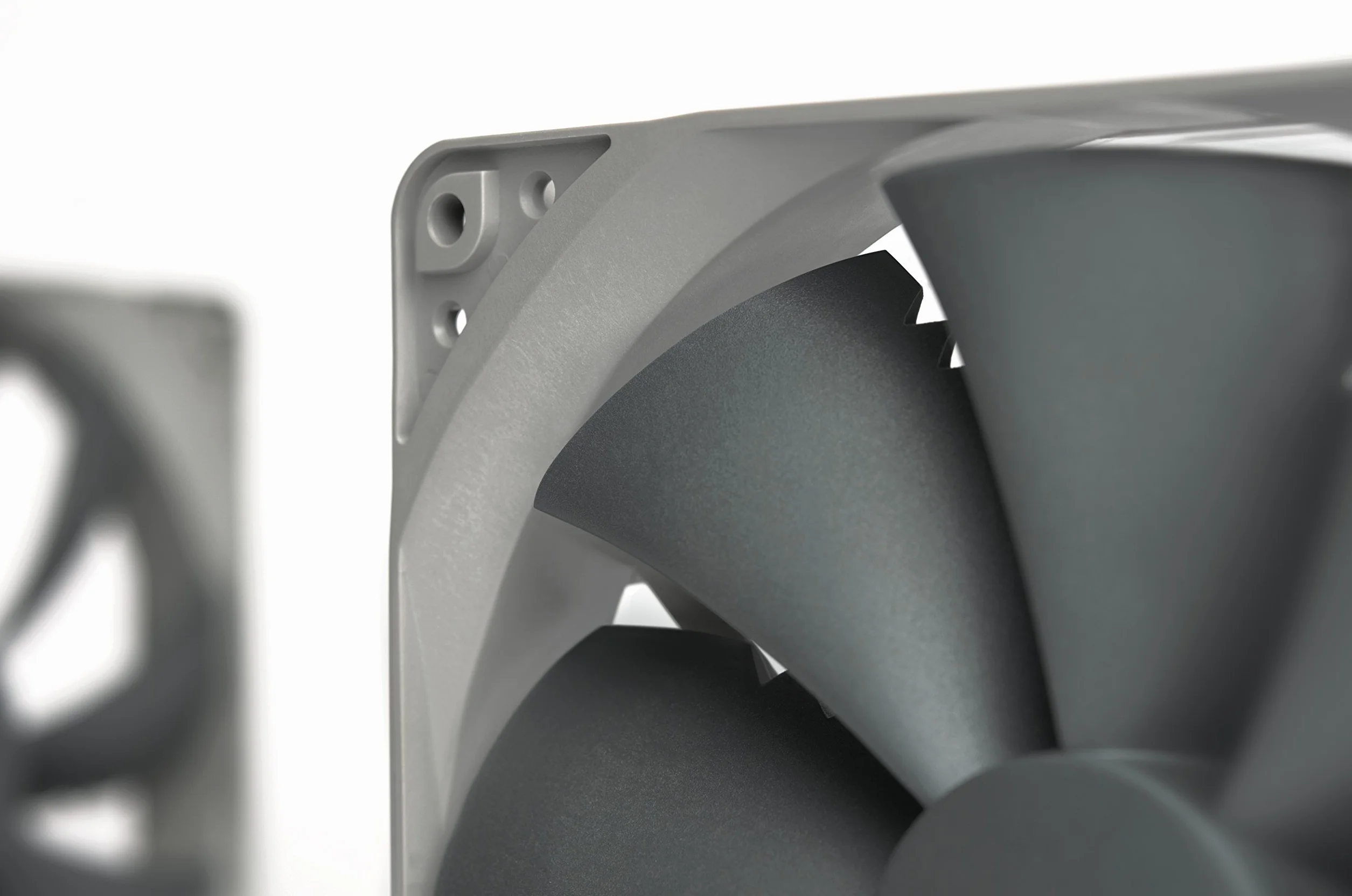 Noctua NF-P14s redux-1500 PWM, Wysokowydajny 4-Pinowy Wiatrak o Szybkości 1500 obr./min (140 mm, Szary)