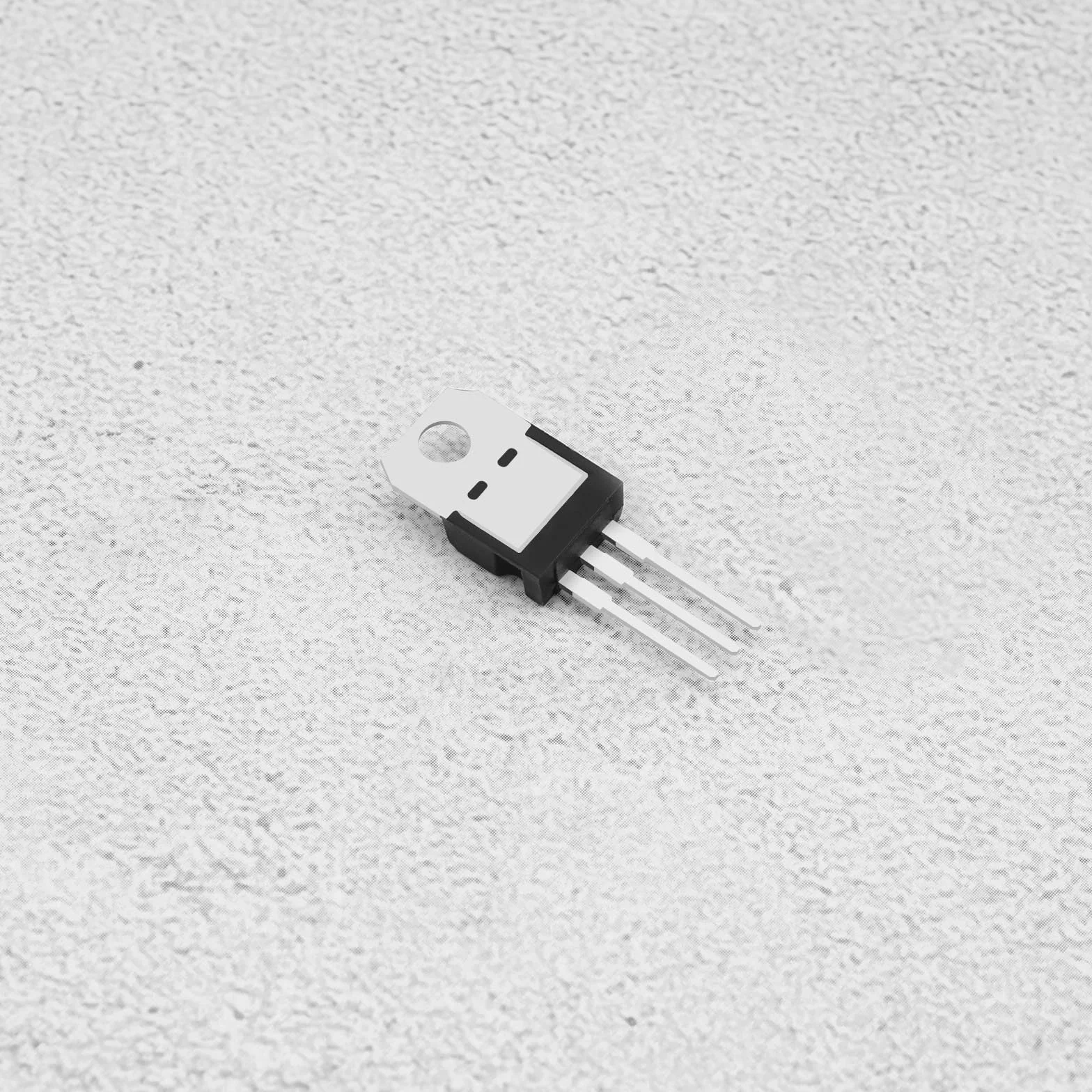 Create idea 5 szt. LD1117V33 liniowy regulator napięcia niskiego zanikania tranzystor 3-pinowe precyzyjne regulatory napięcia LDO TO-220 3,3 V / 950 mA