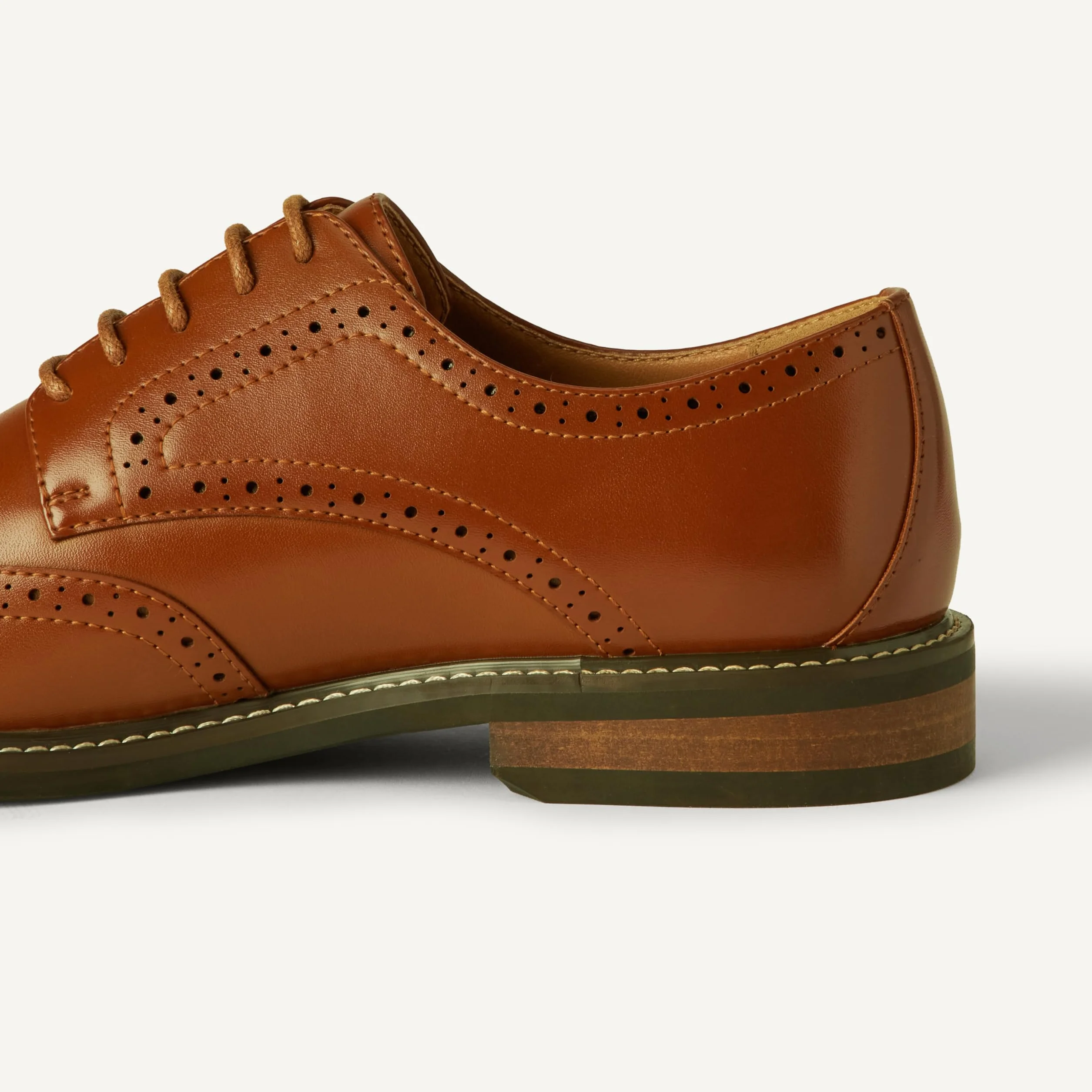 Amazon Essentials Mężczyźni Aemn85404Buty do sukienki Wingtip Derby