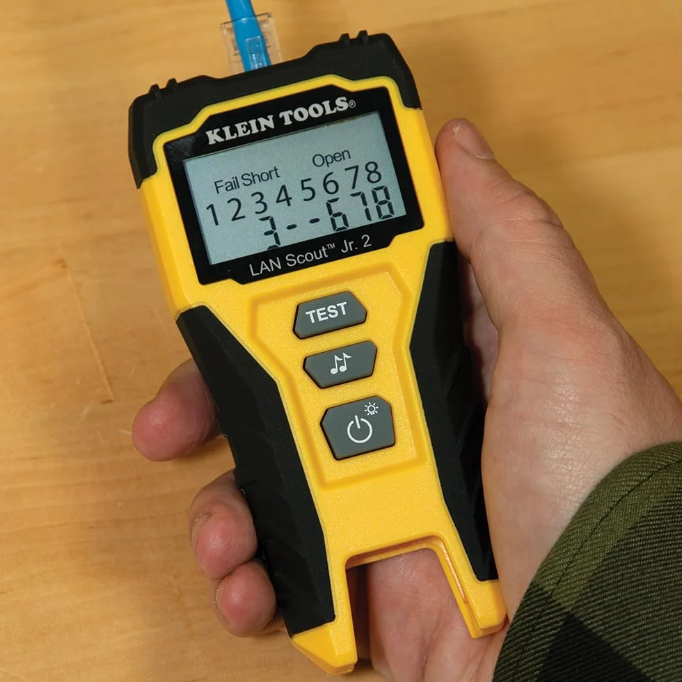 Klein Tools VDV526‑200E | V LAN Scout Jr. 2 tester kabli | do kabli sieciowych Cat 3-7 | test RJ45 i toner | LCD z podświetleniem tła | pilot zdalnego sterowania i baterie w zestawie | kompaktowa
