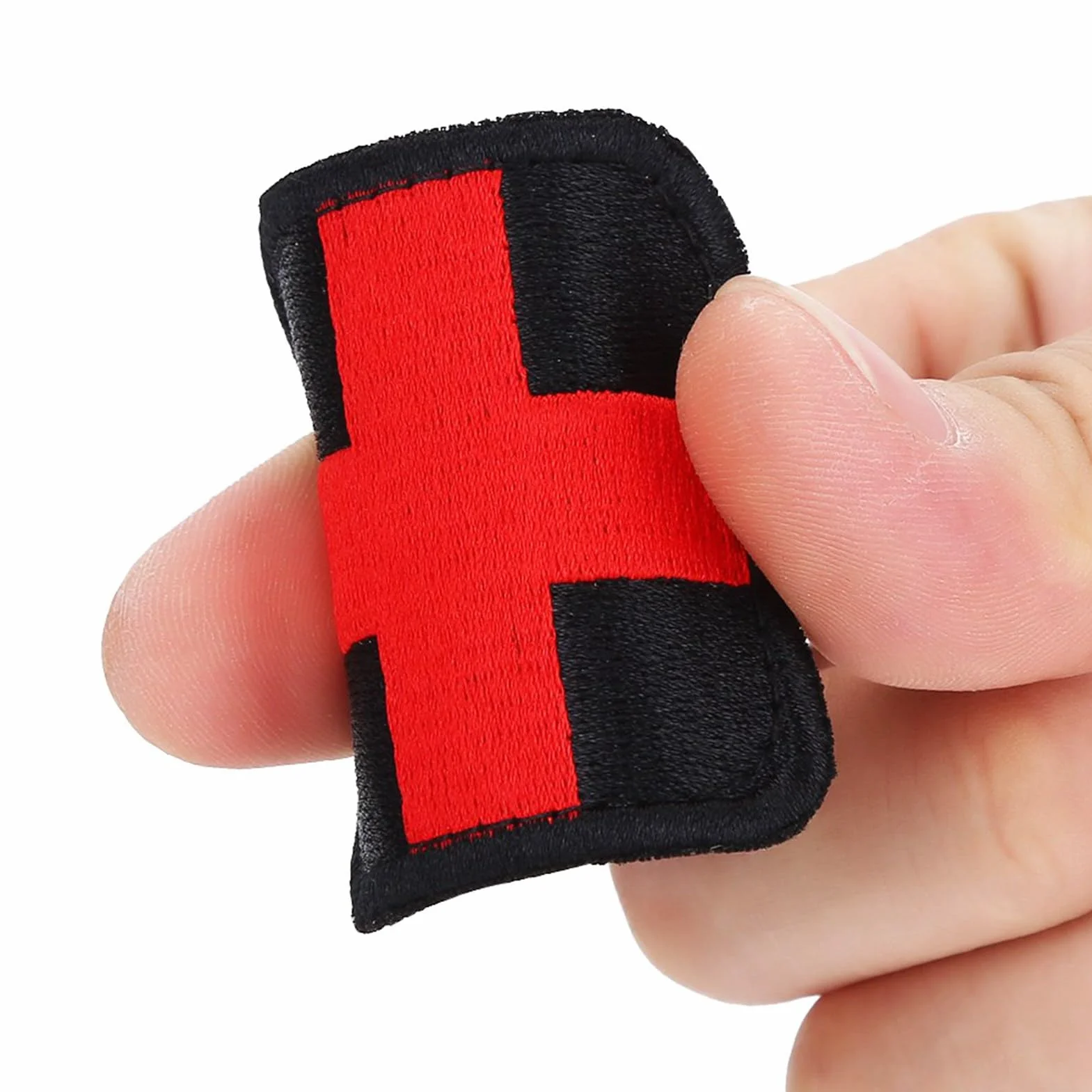 Taktyczna Naszywka Medyczna z Czerwonym Krzyżem, do Apteczki IFAK, Ratownictwa, Zestawu Ratunkowego, Czarna, 5x5 cm, 1 Sztuka