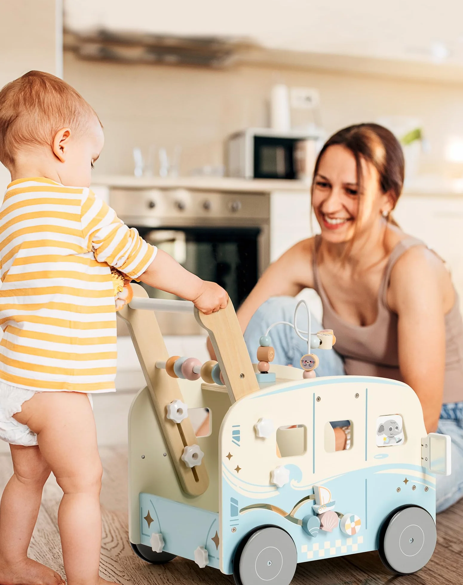 ROBOTIME Drewniany wózek do nauki chodzenia dla niemowląt, pomoc w nauce chodzenia po drewnie, centrum aktywności Montessori, pomoc w nauce chodzenia dla niemowląt i małych dzieci (10 miesięcy - 1-2