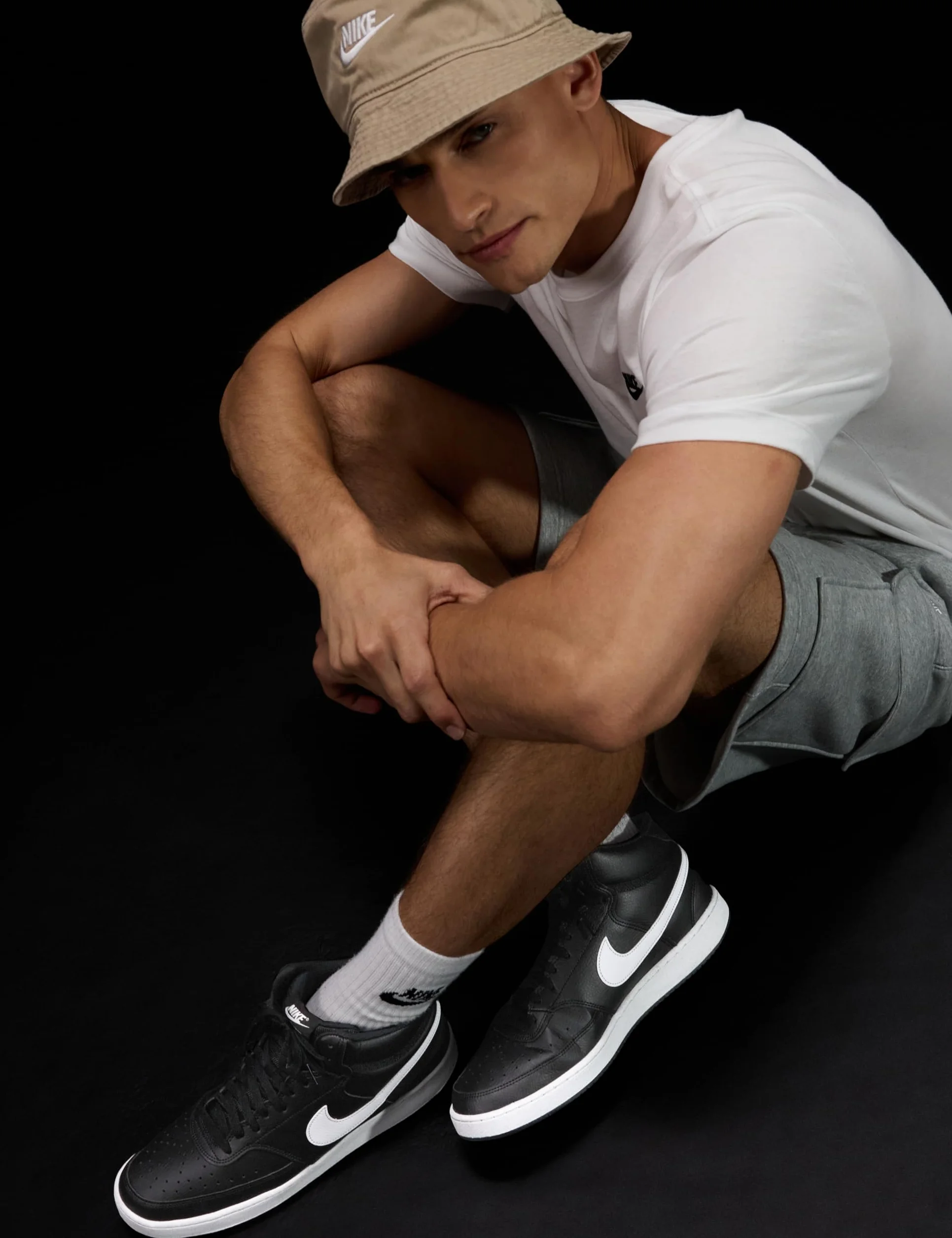 NIKE Mężczyźni Court Vision Mid NnButy Sportowe