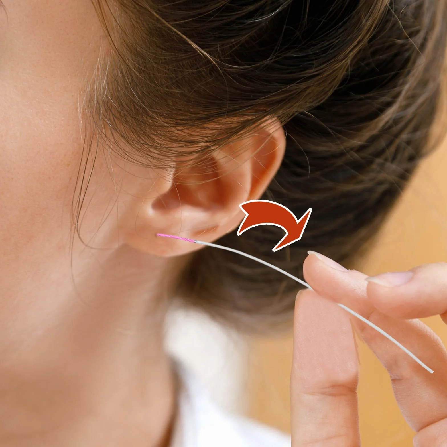 Patyczki do czyszczenia dziurek w uszach, 180 sztuk, nici do czyszczenia uszu, jednorazowe narzędzie do czyszczenia dziurek w uszach, nici do piercingu nosa i uszu, narzędzie do czyszczenia