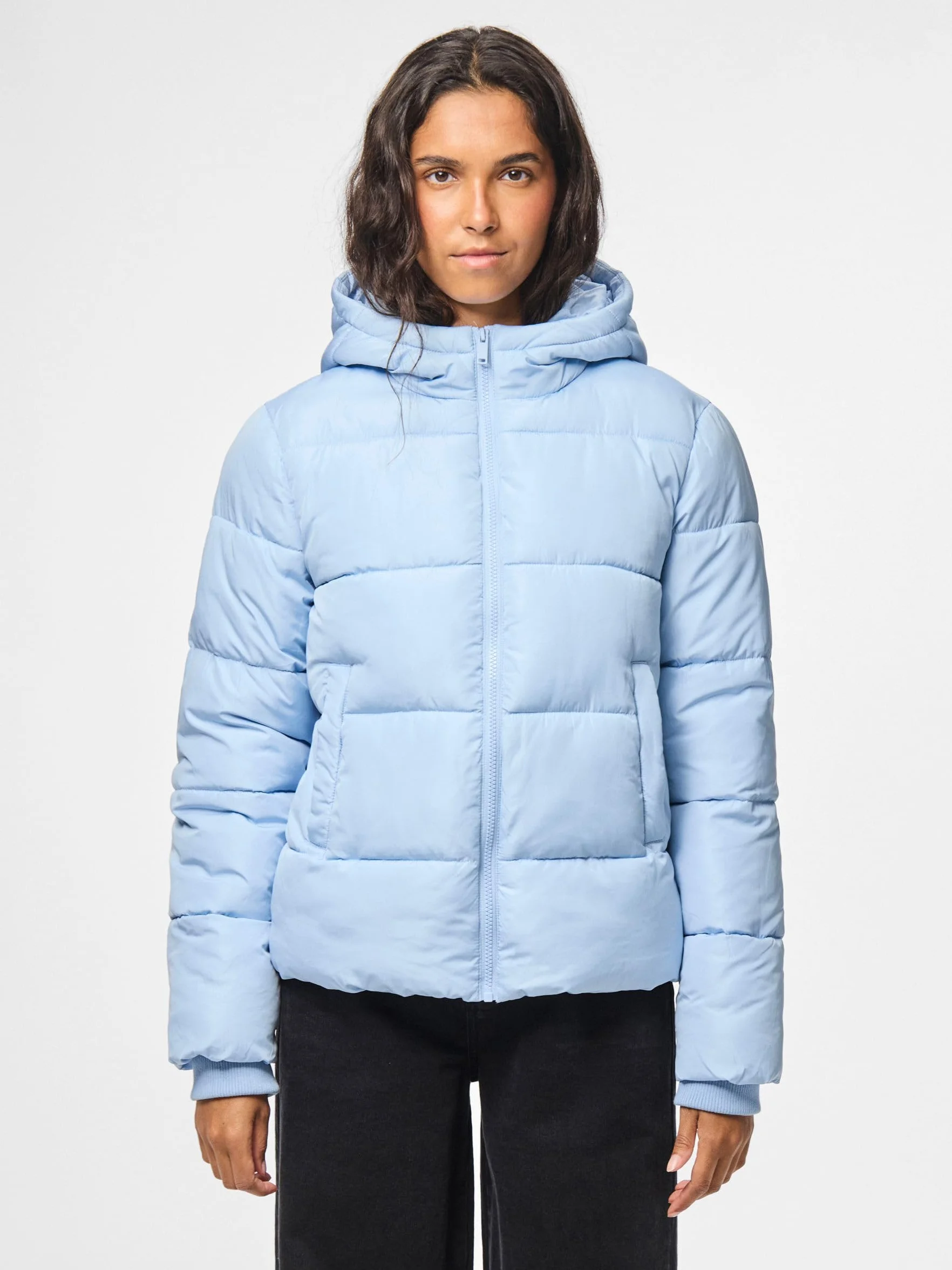 PIECES Damska kurtka damska Pcbee New Short Puffer Jacket Noos Bc, Cashmere Blue, L