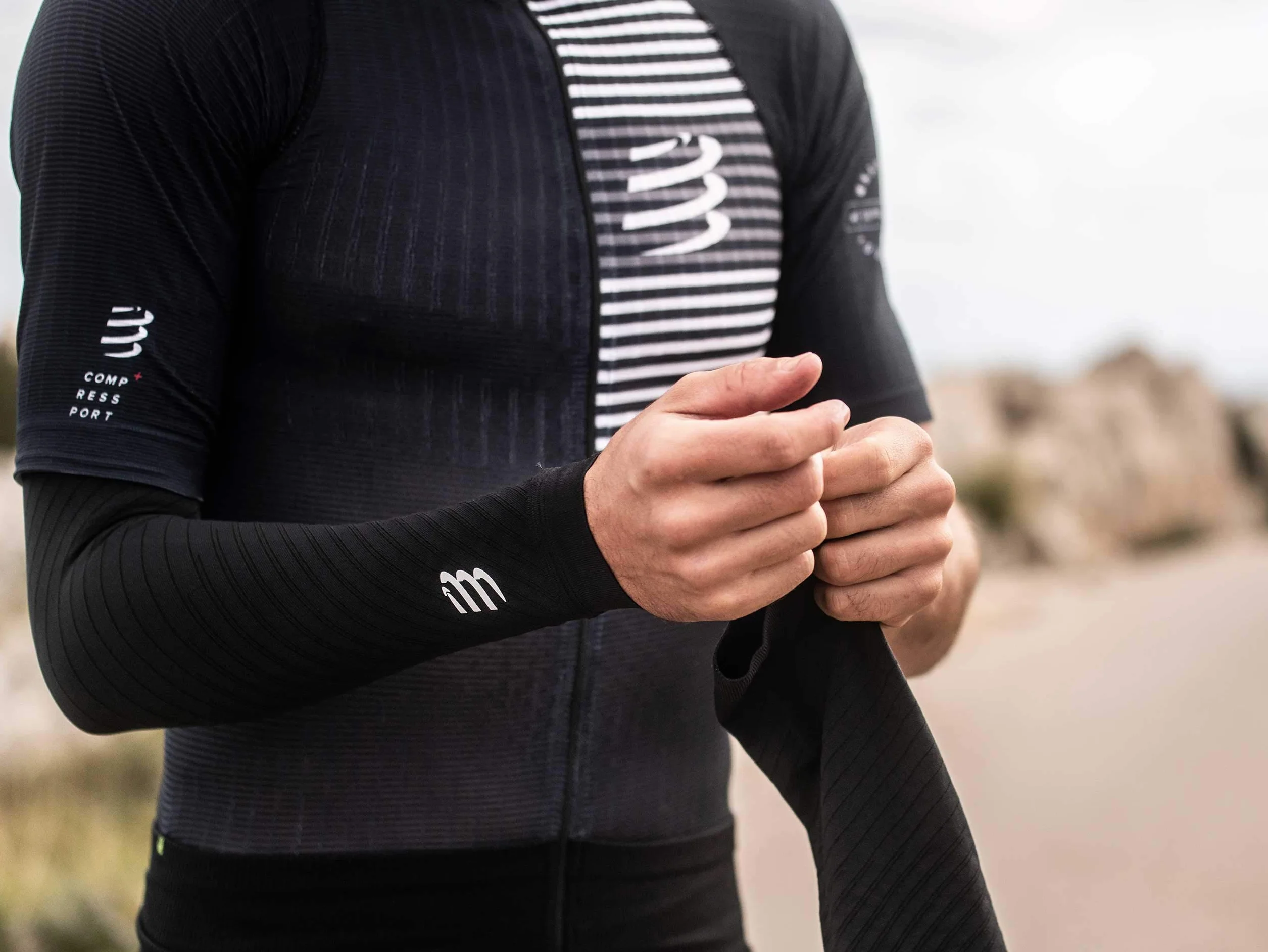 Compressport ArmForce Ultralight mankiet kompresyjny dla dorosłych, czarny, T2