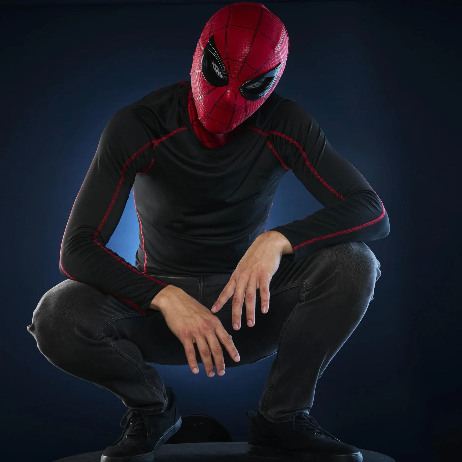Elektroniczna ekspresyjna maska Spider-Mana z serii Marvel Legends