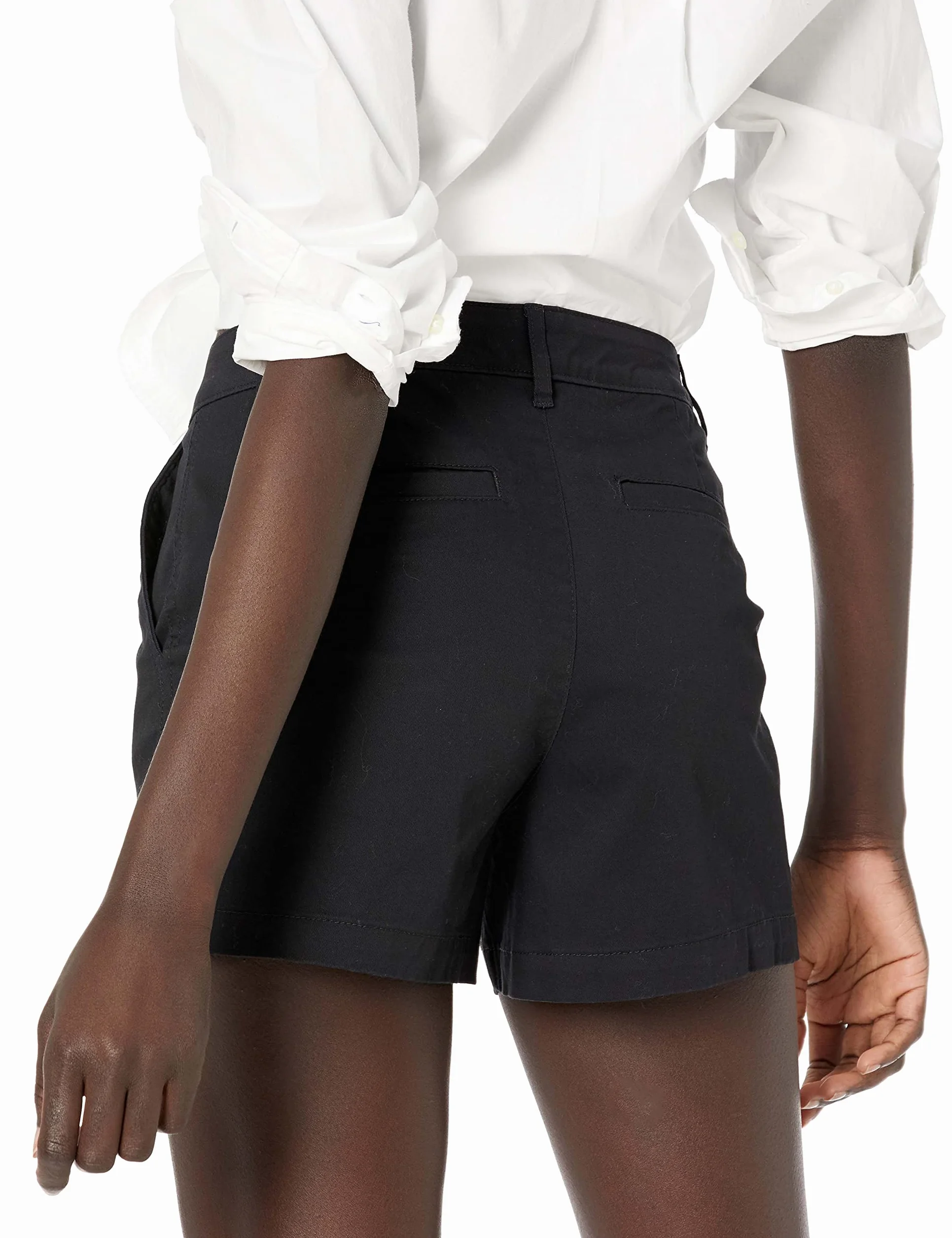 Amazon Essentials Kobiety Średniej wysokości slim fit 3,5 cala wewnętrzna nogawka khaki krótkie