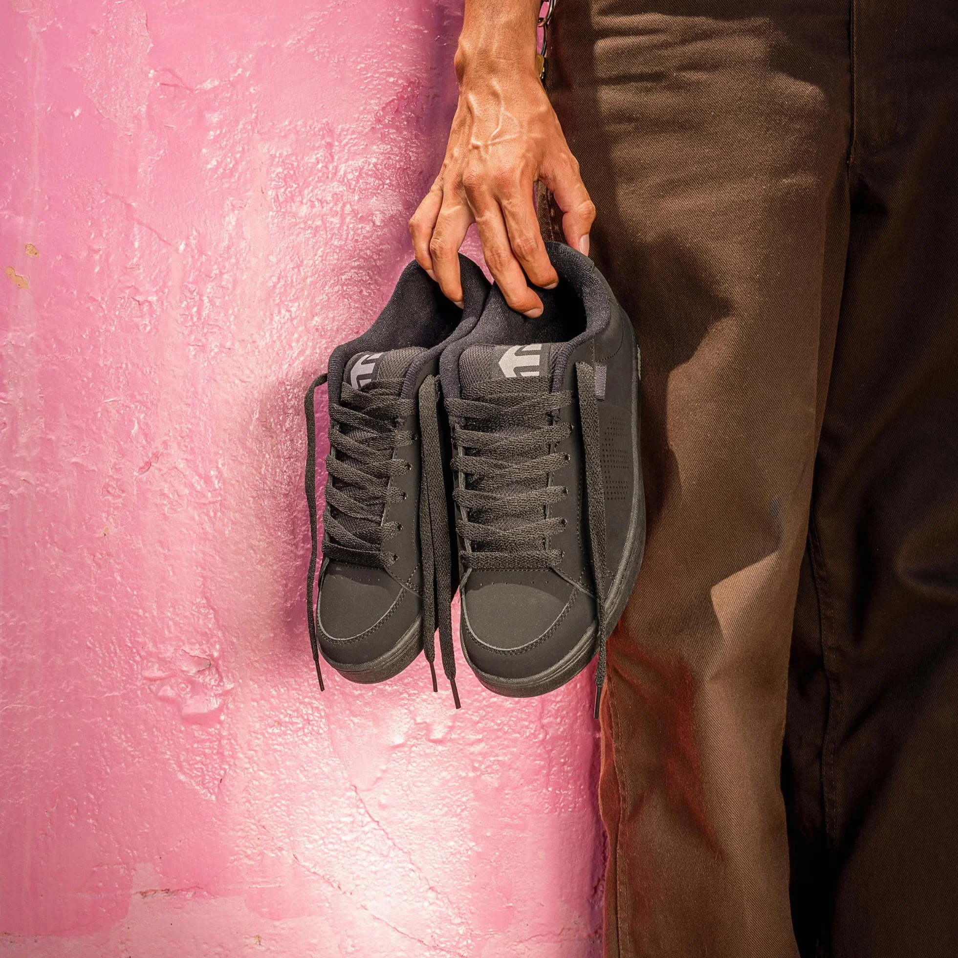 Etnies Kingpin Męskie buty deskorolkowe, klasyczne, bufiaste, trwałe, wygodne obuwie z wyciętą wkładką EVA