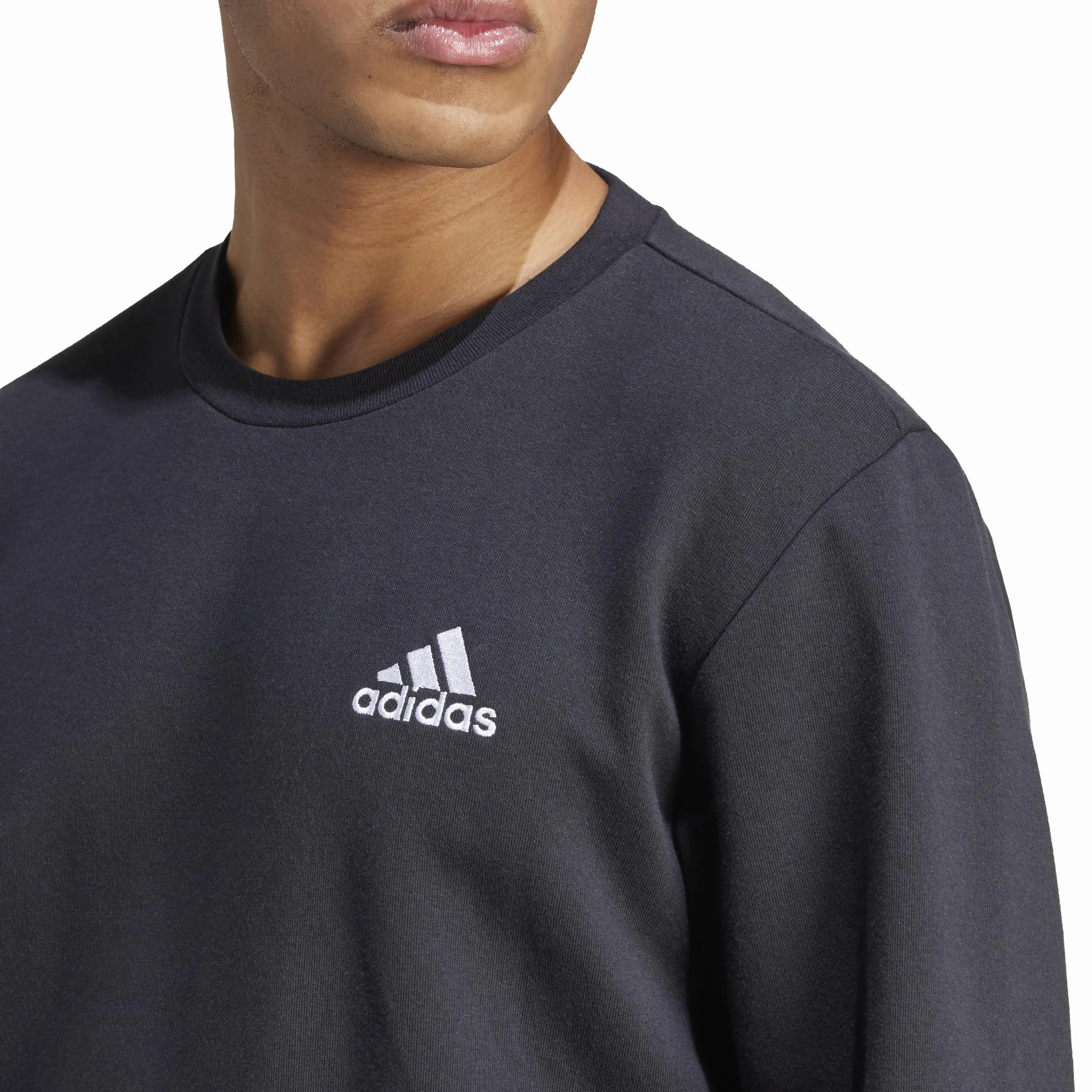 adidas Mężczyźni FEELCOZY ESSENTIALS FLEECE SWEATSHIRT, Black/White, M