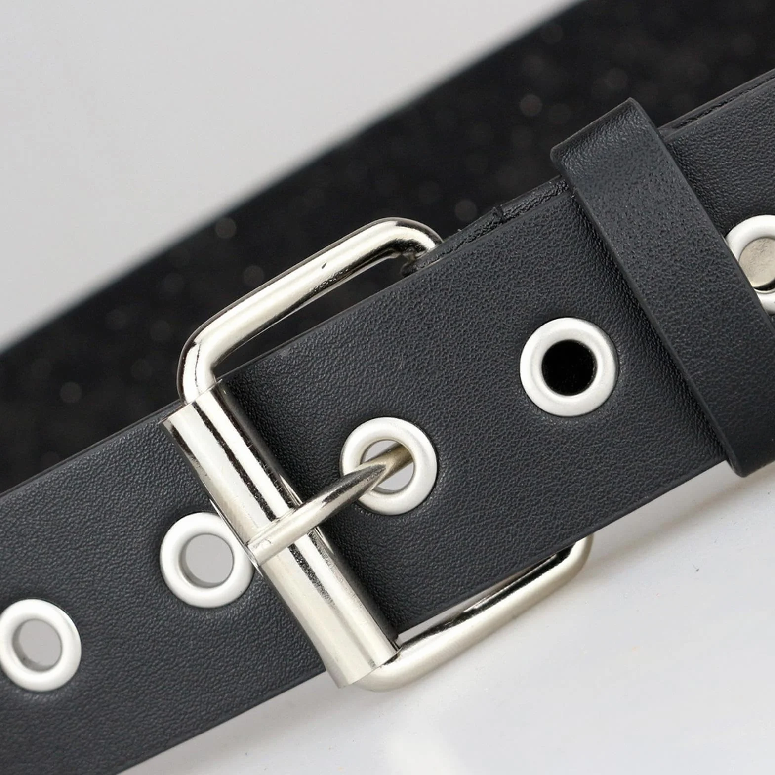 Women's Punk Black Belt, Adjustable PU Leather Waist Belt, Multi-Layered Buckle Design 115cm/45.28 inches, 1-Pack Black, For Party Nightclub Daily Wear Dating Outfits