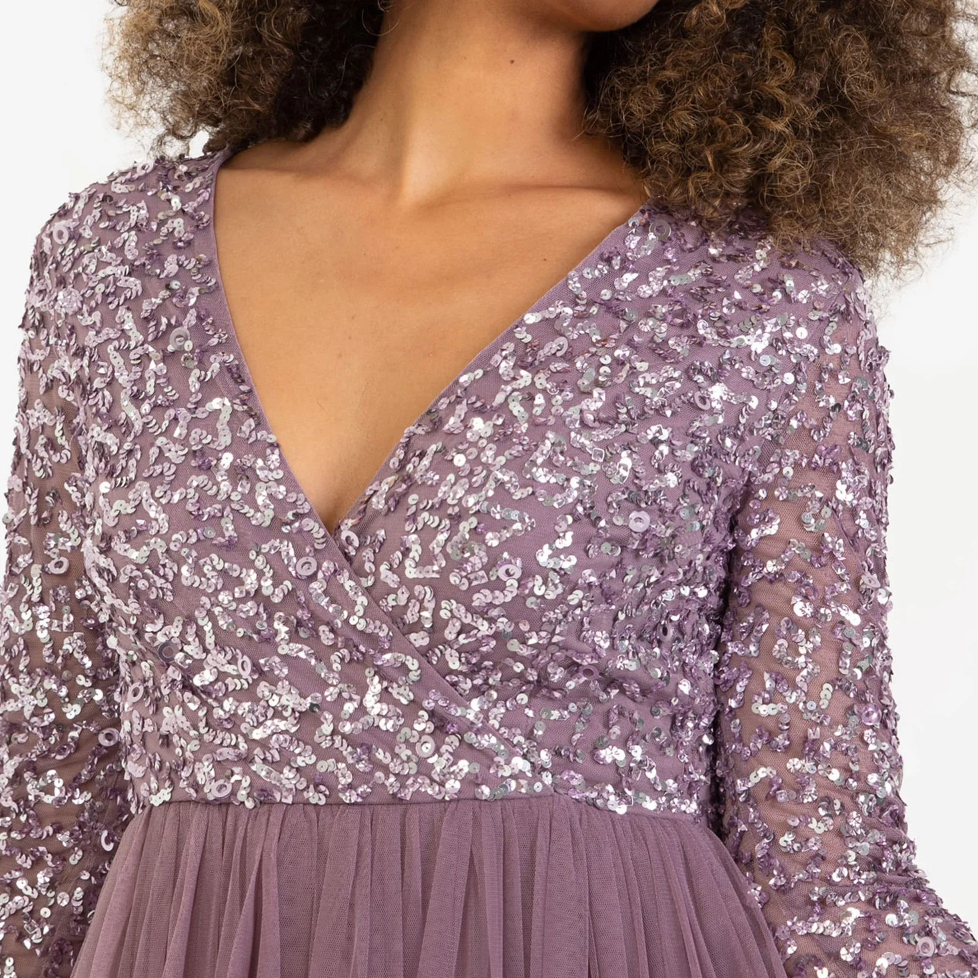 Maya Deluxe Sukienka druhny Kobiety Midi Dress Long Sleeve Plunging Neckline V Neck Sequin Embellished Graduation