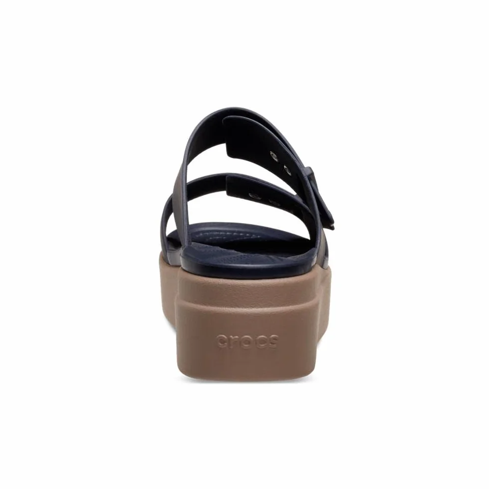 Crocs Brooklyn Buckle Low Wedge Sandał na koturnie