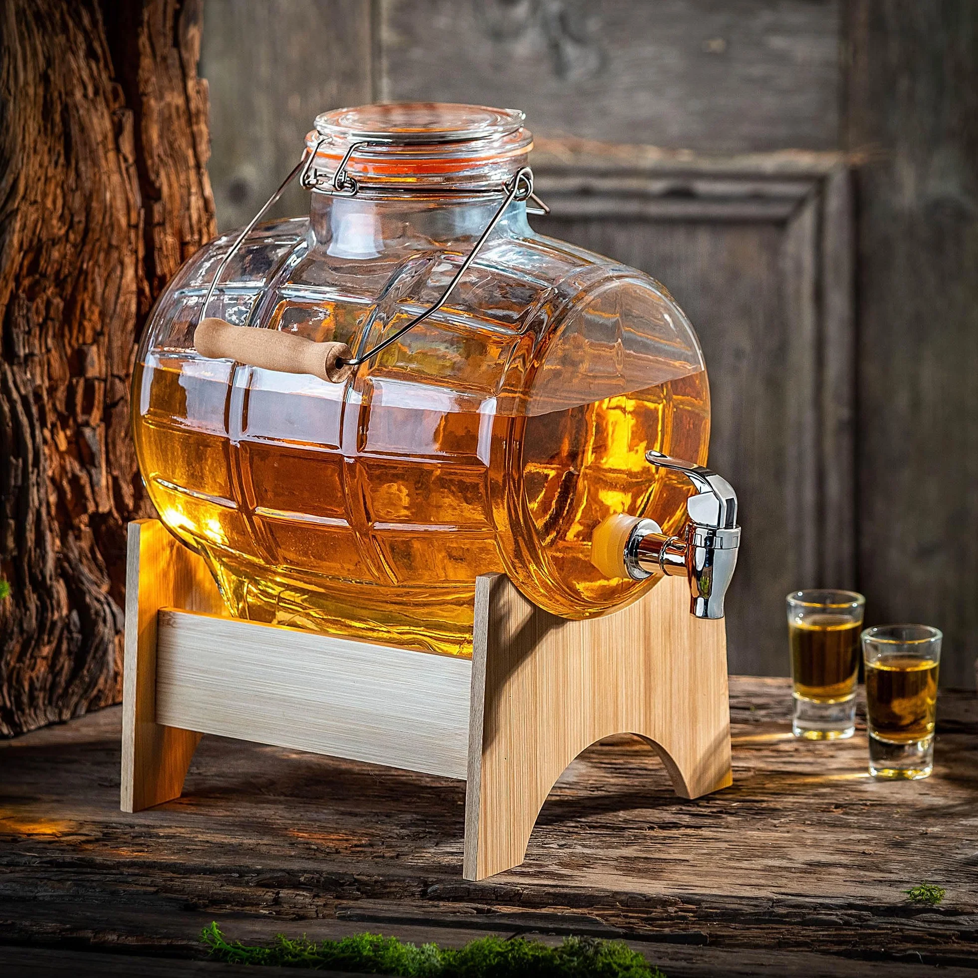KADAX Beczka 5 l z kranikiem, dozownik do napojów ze szkła, beczka z kranikiem, przezroczysty dozownik z drewnianą podstawką, dozownik alkoholu, idealny do whisky, brandy, soków (model 1)