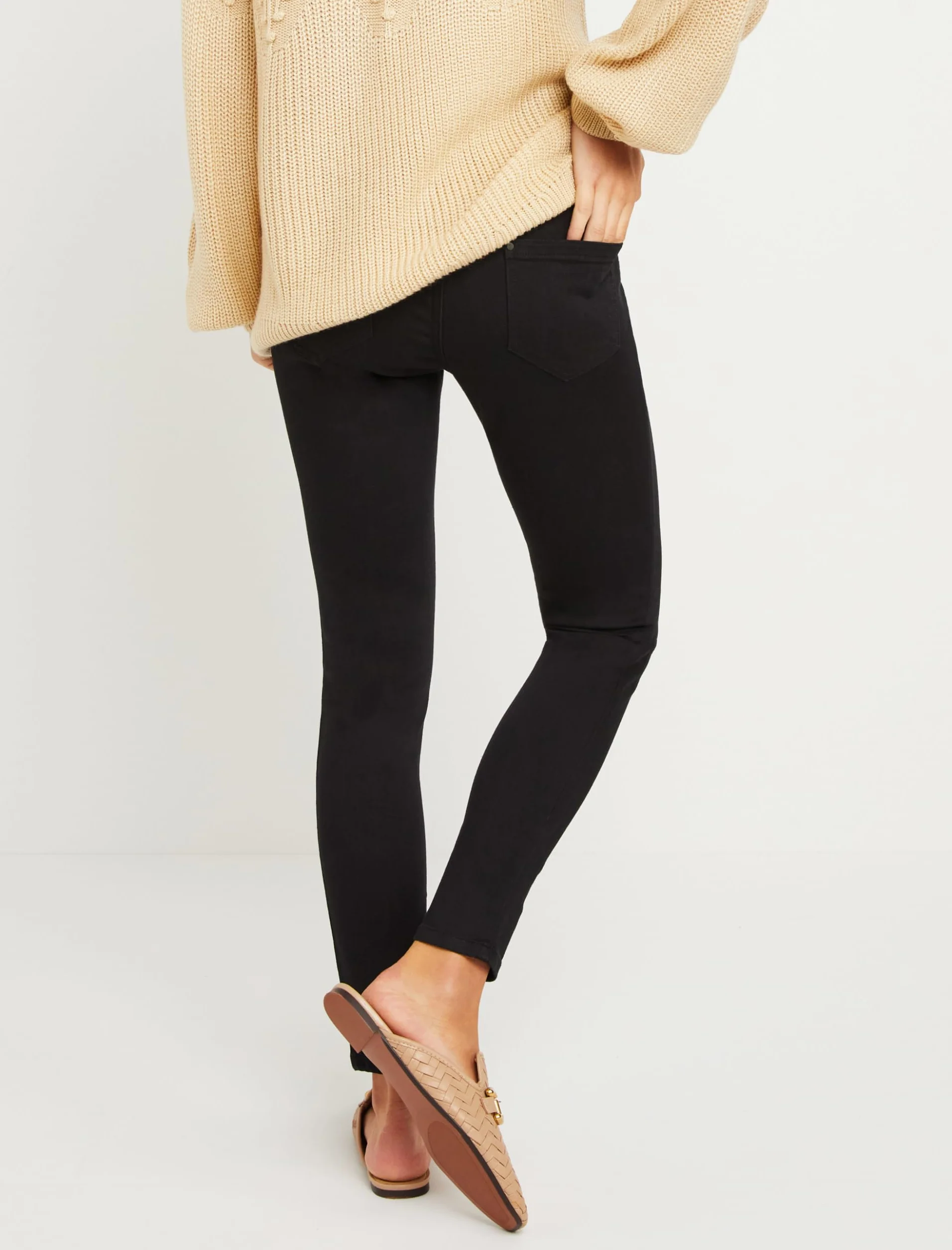 Motherhood Maternity Indigo Blue Stretch Secret Fit Belly Ankle Denim Jegging - Dżins Kobiety