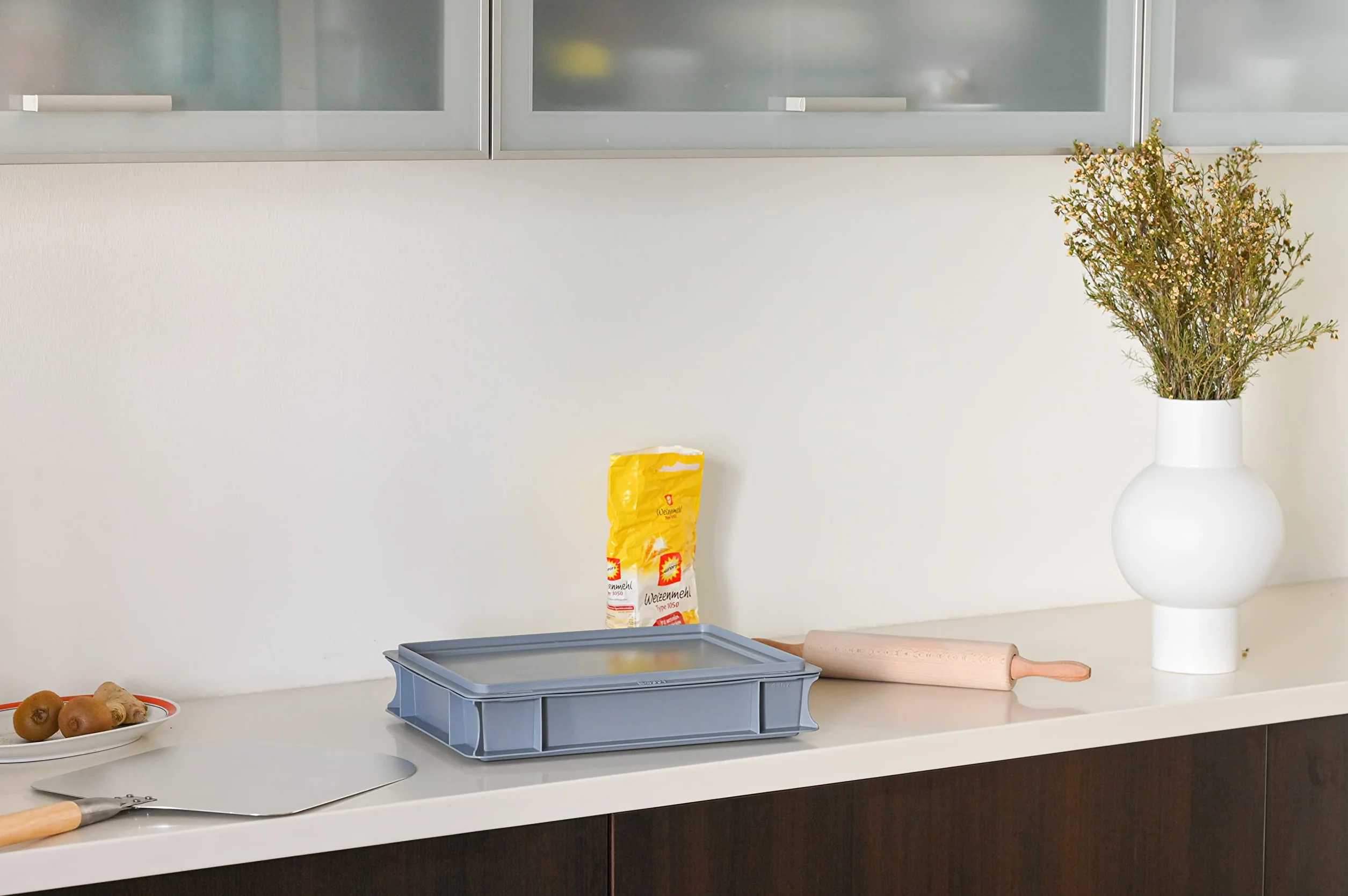 TOMASETTI Pudełko na kulki do pizzy z pokrywką – wymiary pudełka na pizzę: 30 x 40 x 8 cm – wanna na ciasto na pizzę i wiele innych – praktyczne akcesoria do pizzy z możliwością układania w stos
