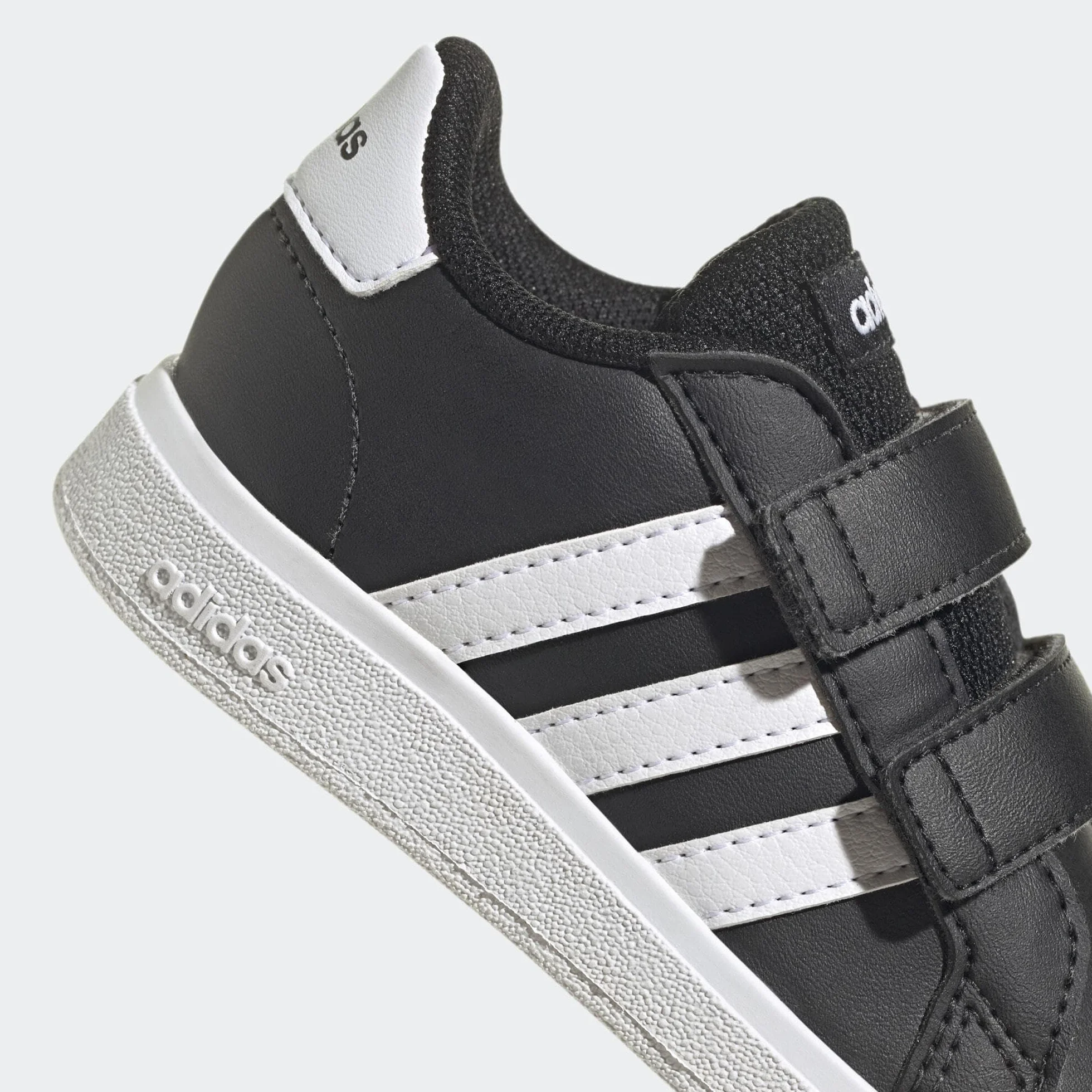 adidas Grand Court Lifestyle Hook And Loop Buty tenisowe Uniseks dzieci